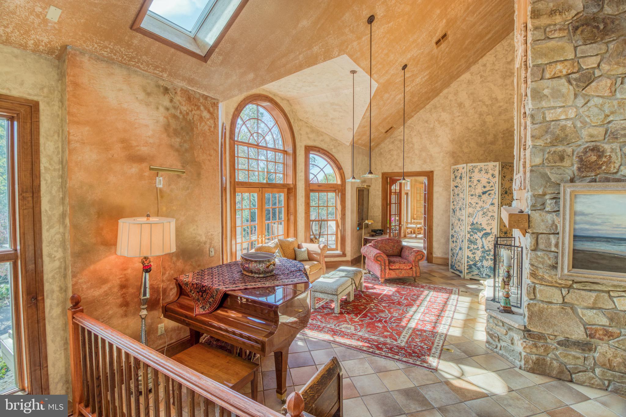 EDGEHILL - Residential