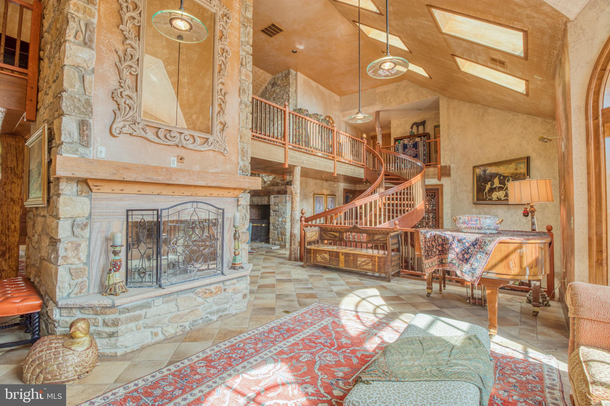 EDGEHILL - Residential