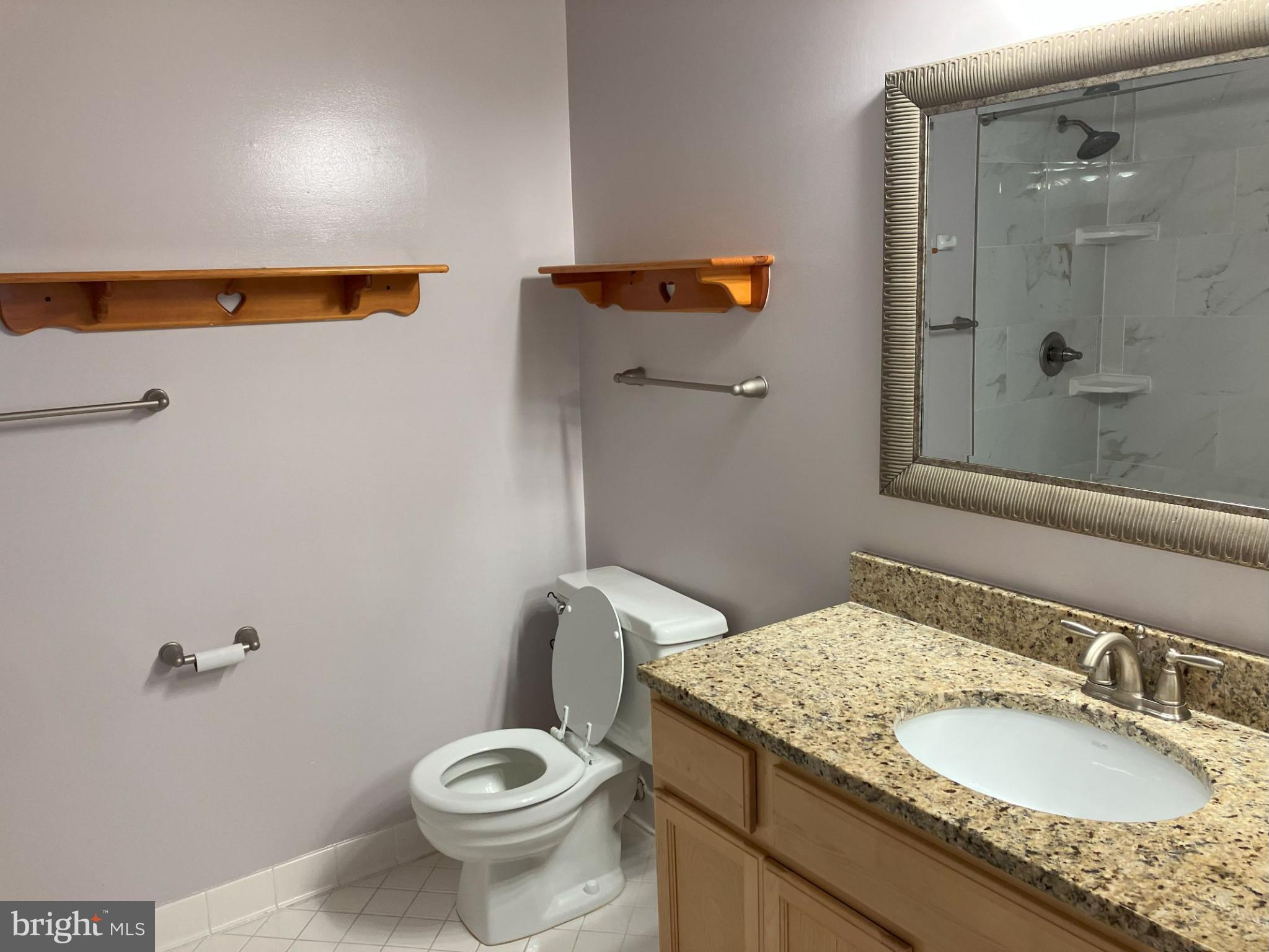 OAKTON VILLAGE - Residential Lease