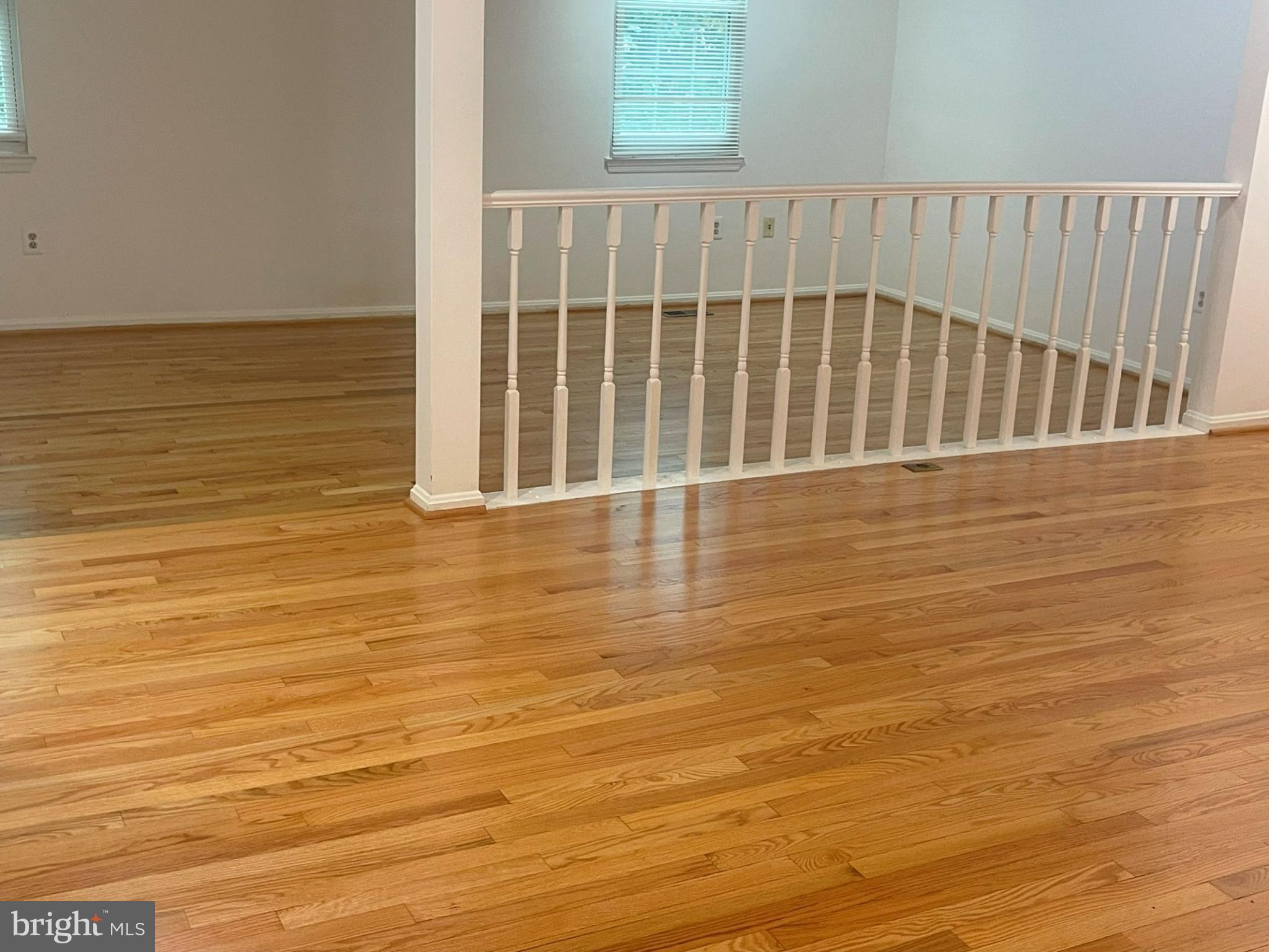 OAKTON VILLAGE - Residential Lease