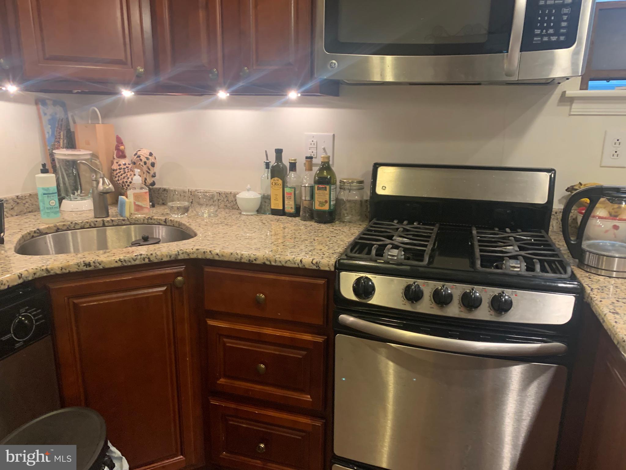 WASHINGTON SQ WEST - Residential Lease