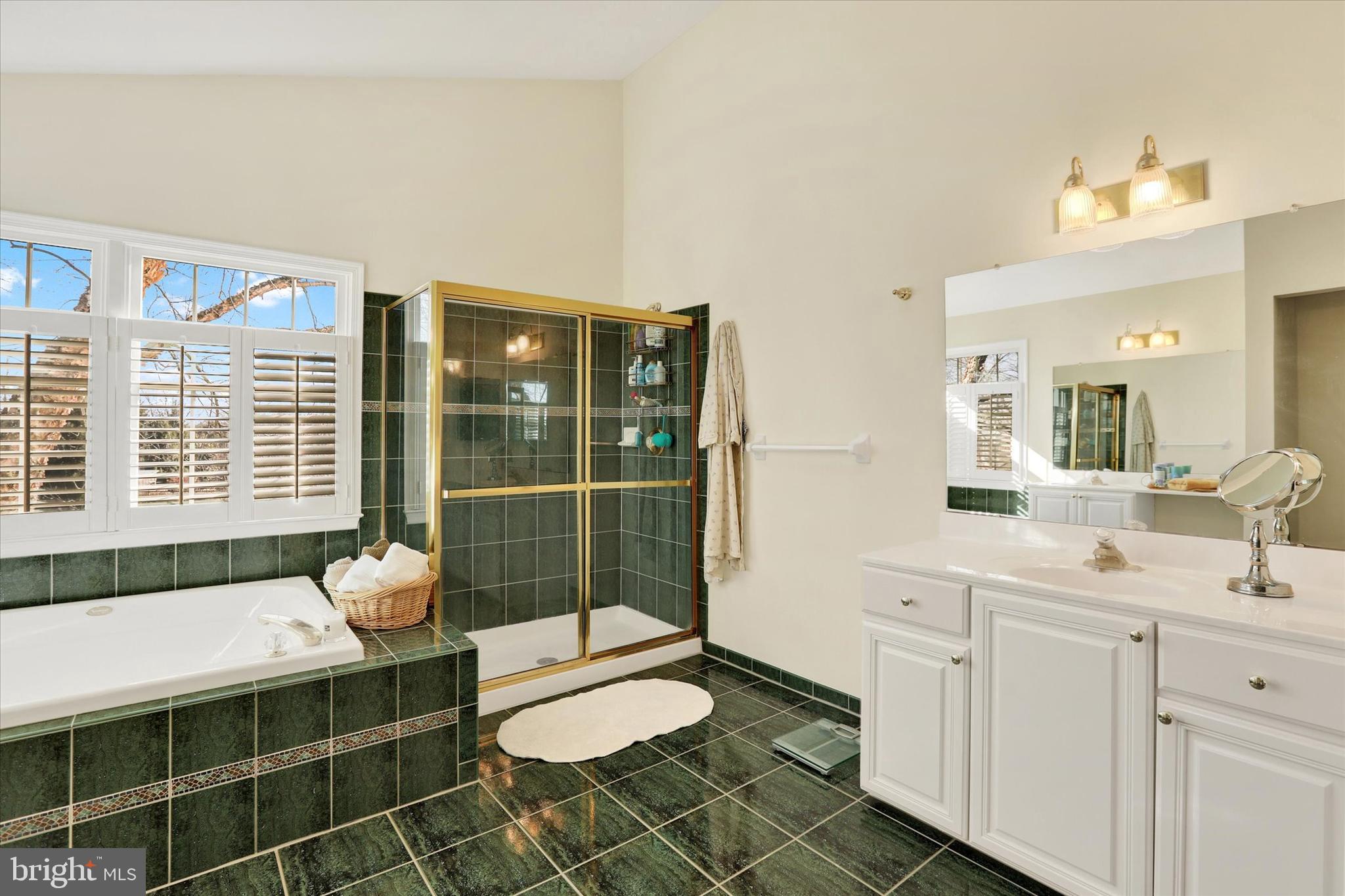 GATEFIELD AT FARMV - Residential