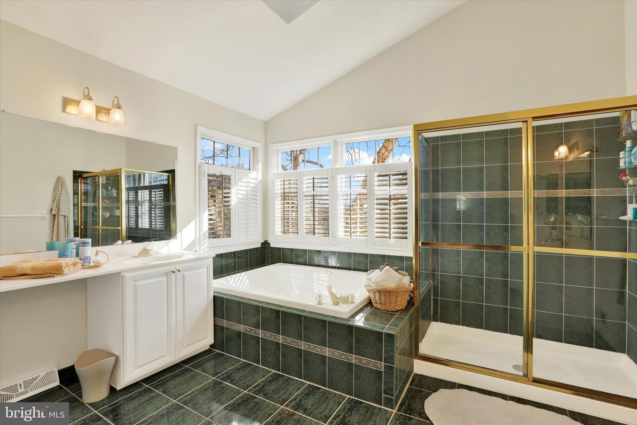 GATEFIELD AT FARMV - Residential