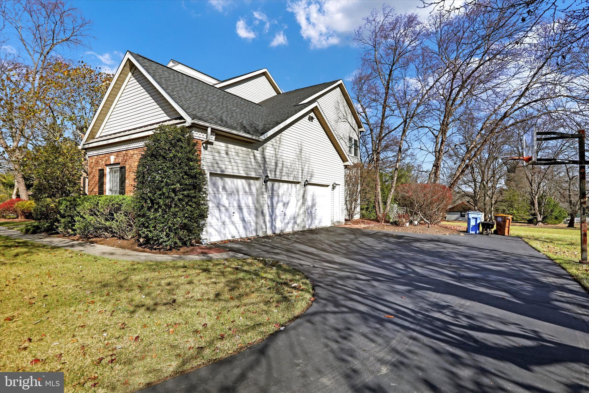 GATEFIELD AT FARMV - Residential