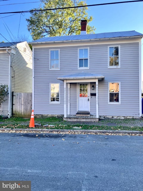 Photo of 15 W Germain Street, WINCHESTER, VA 22601 (MLS # VAWI2011938)