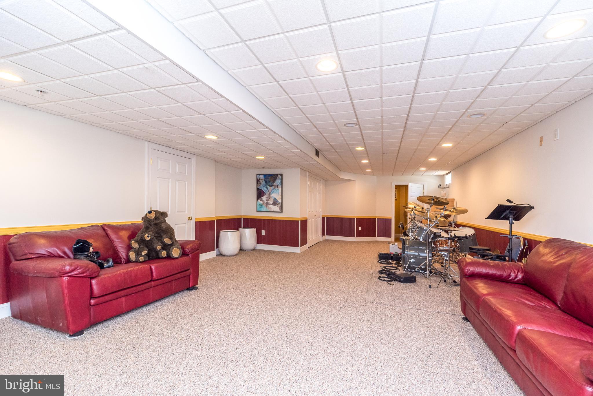 NORTH HILLS - Residential