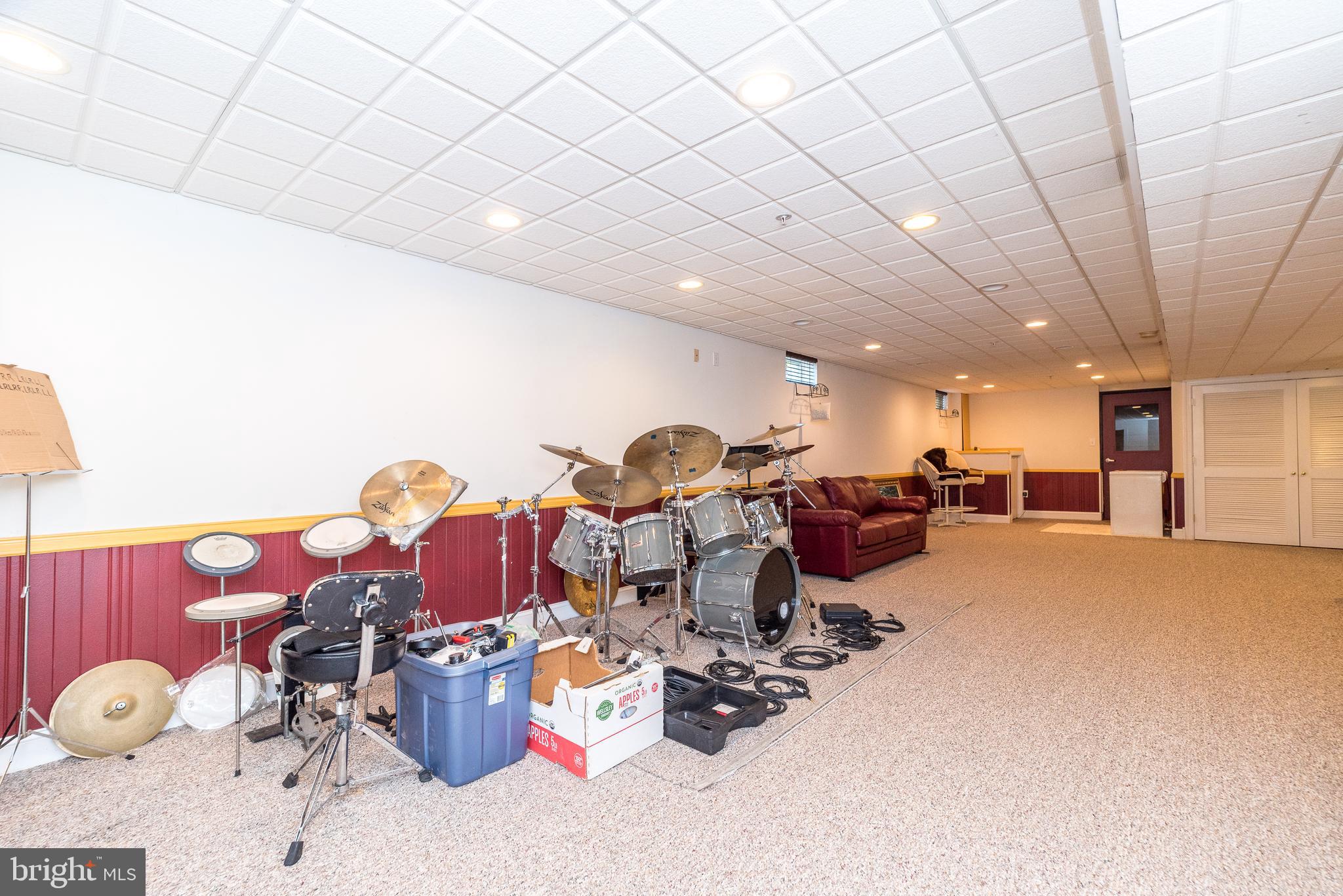 NORTH HILLS - Residential