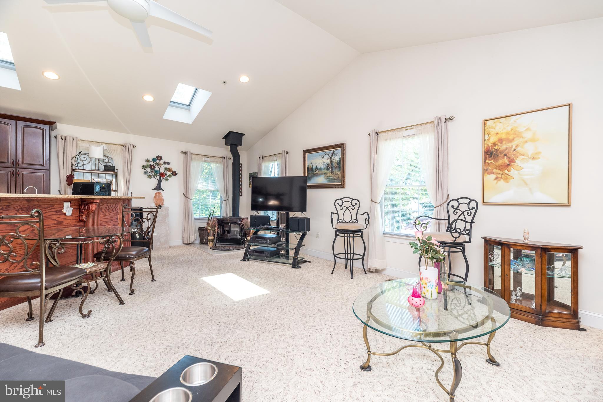 NORTH HILLS - Residential