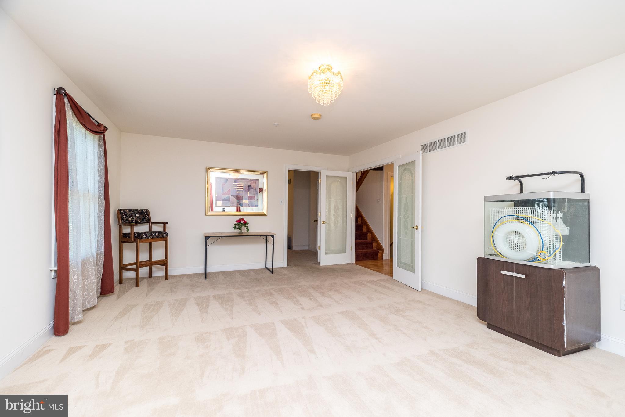 NORTH HILLS - Residential