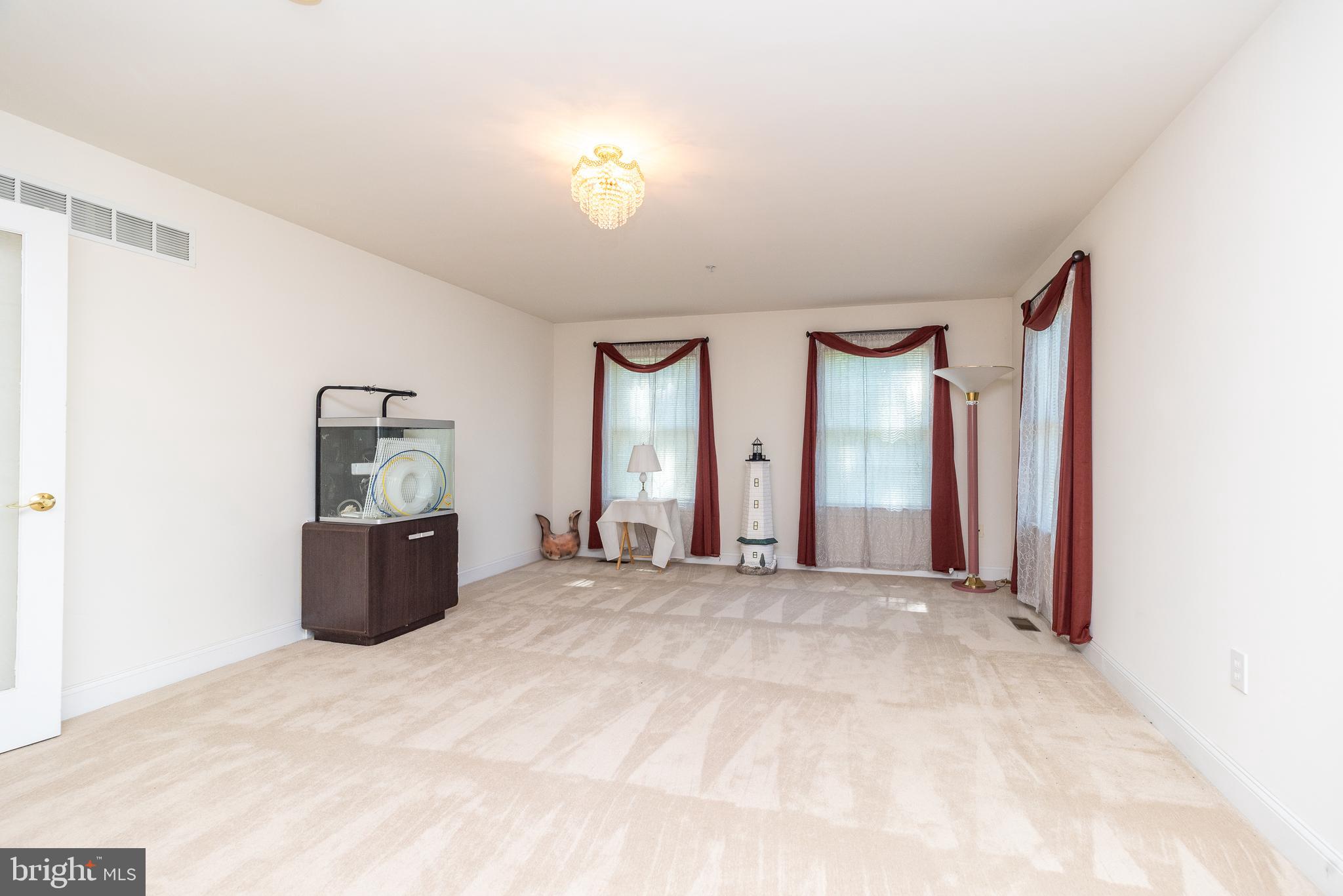 NORTH HILLS - Residential