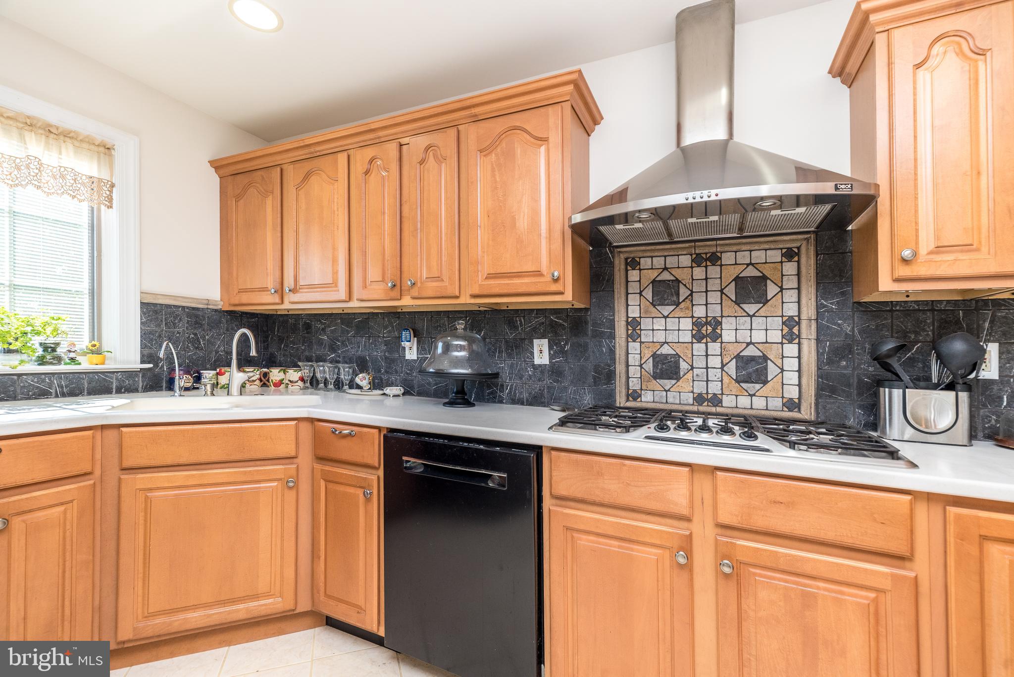 NORTH HILLS - Residential