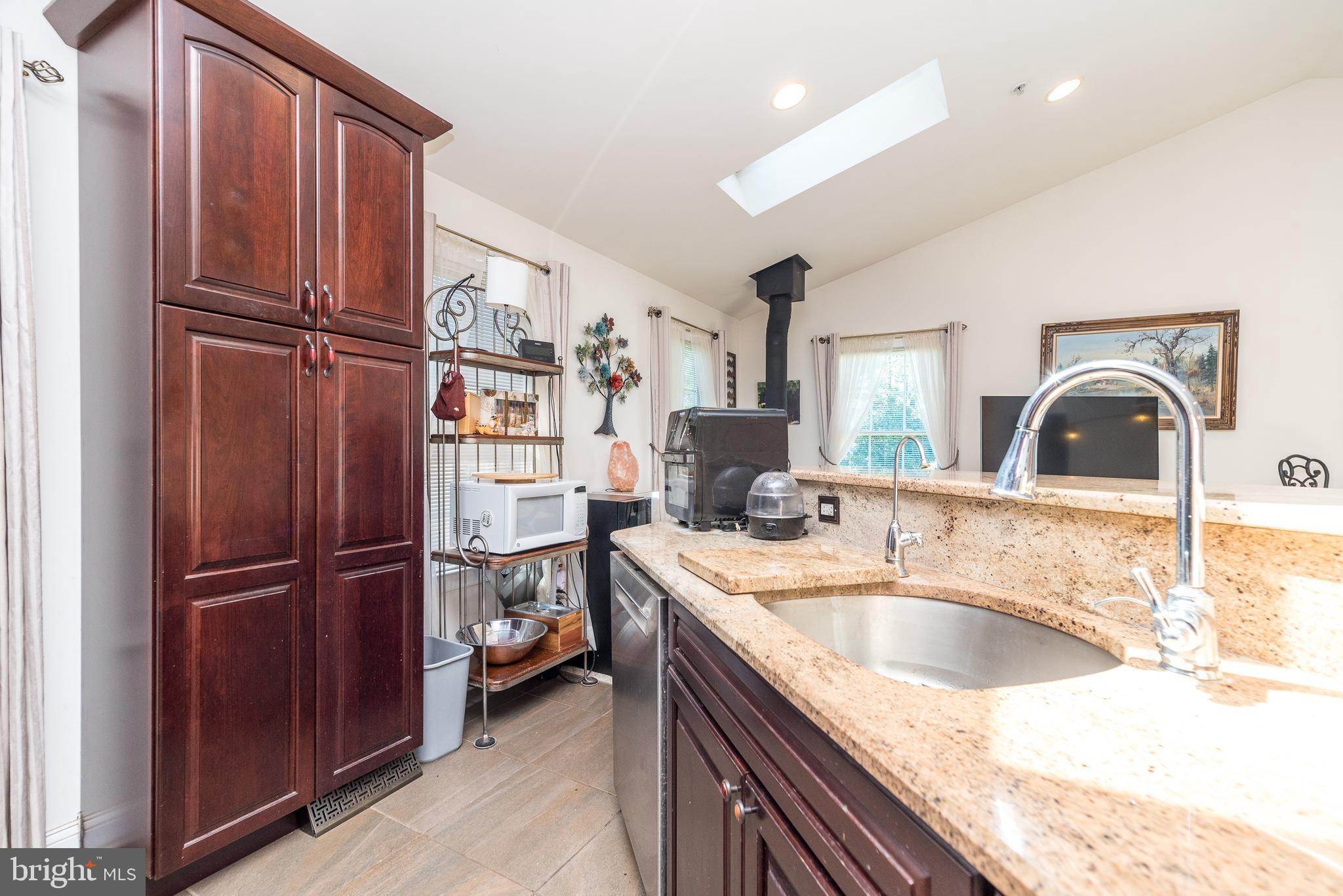 NORTH HILLS - Residential