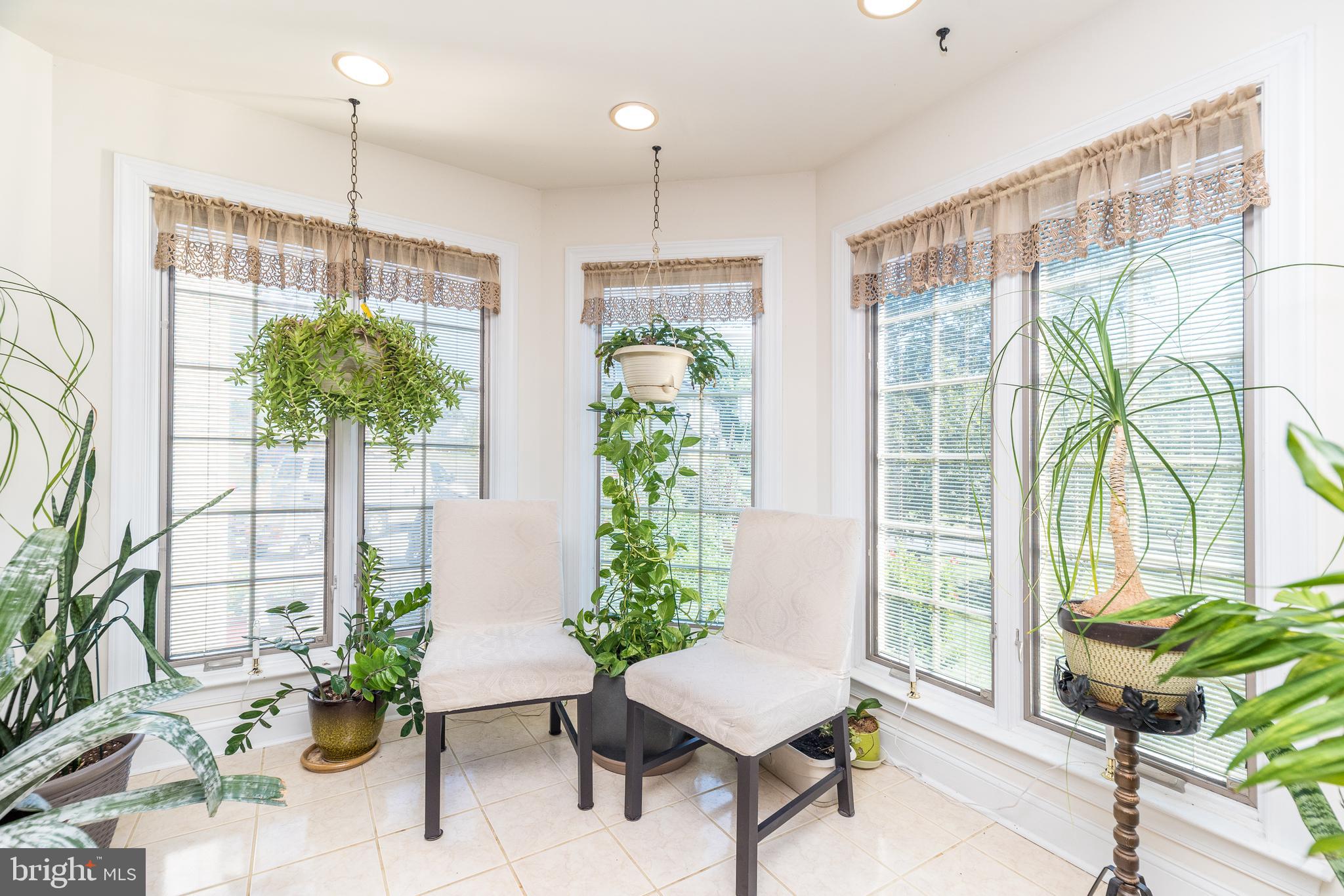 NORTH HILLS - Residential