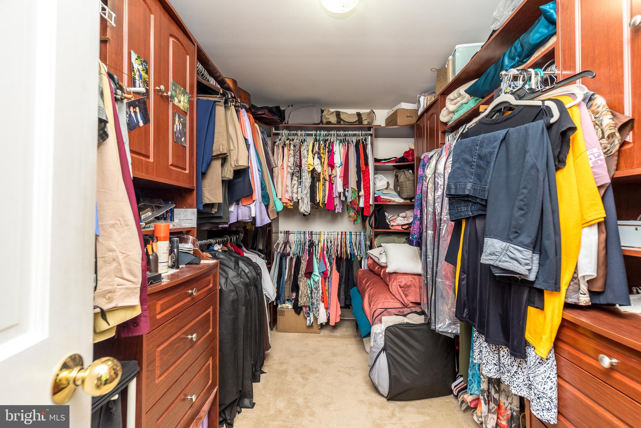 NORTH HILLS - Residential