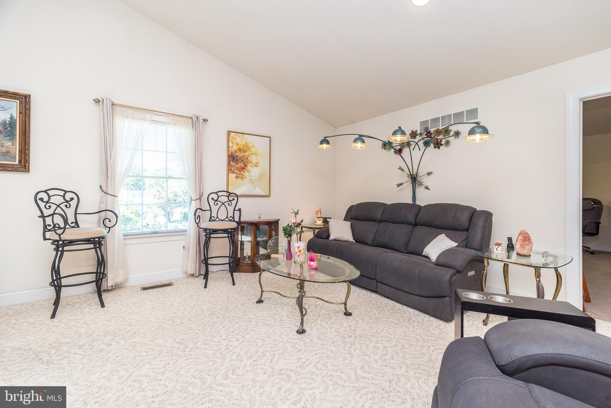 NORTH HILLS - Residential