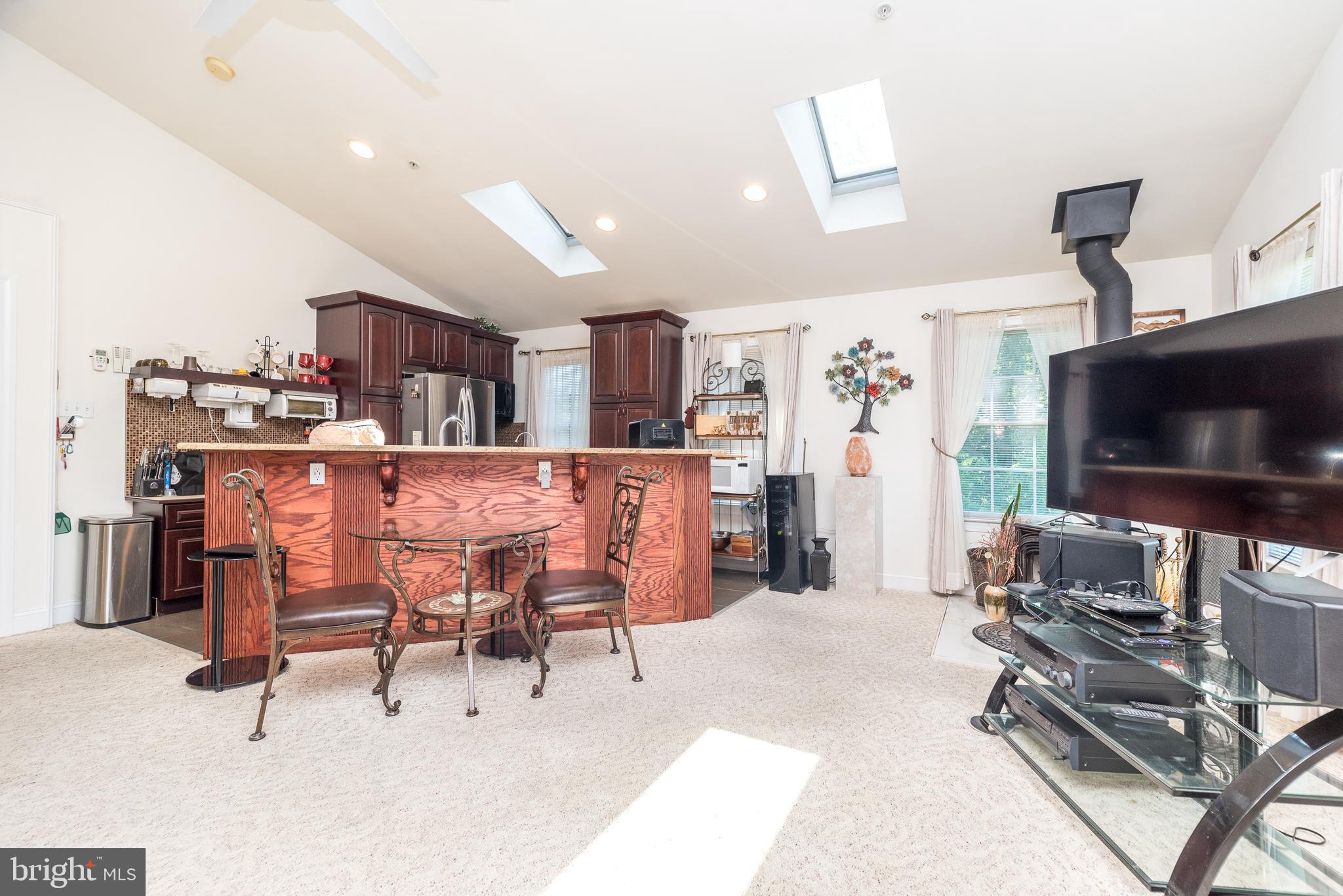 NORTH HILLS - Residential