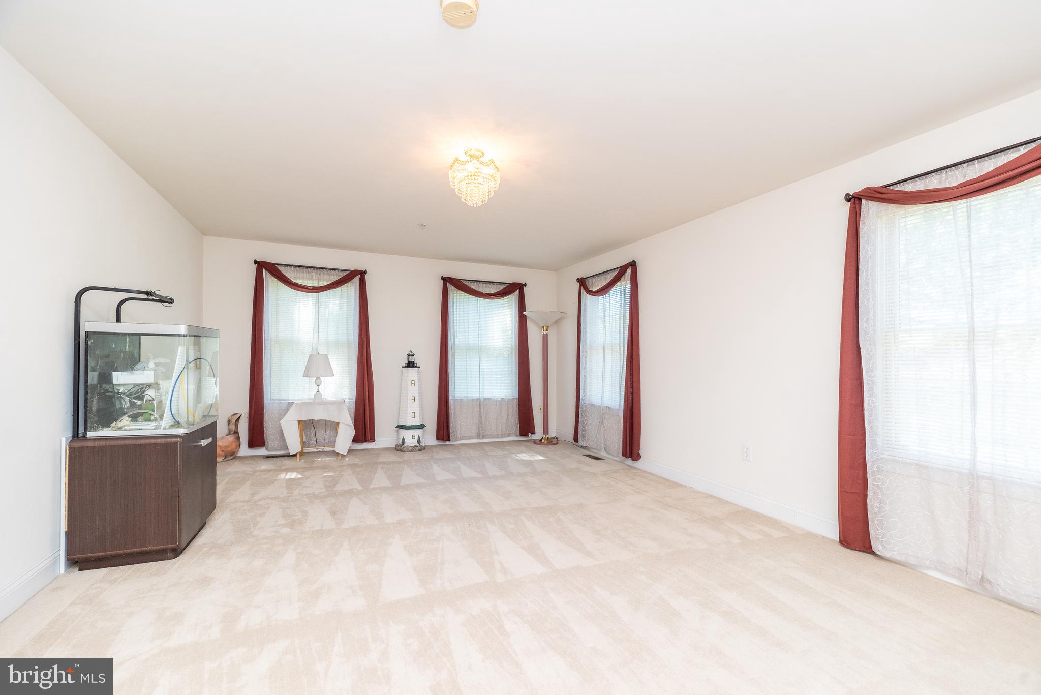 NORTH HILLS - Residential