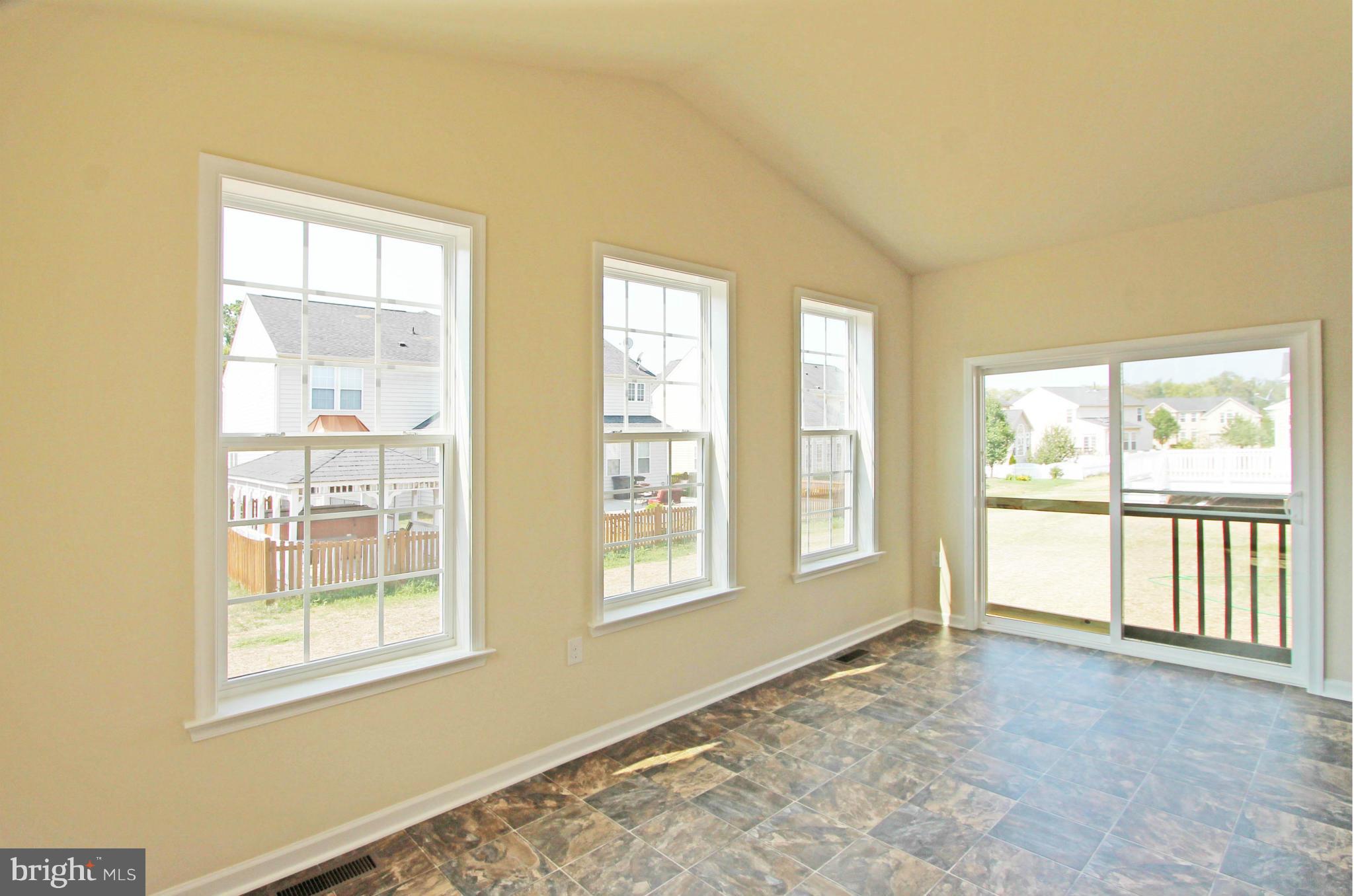 WASHINGTON TRAIL - Residential