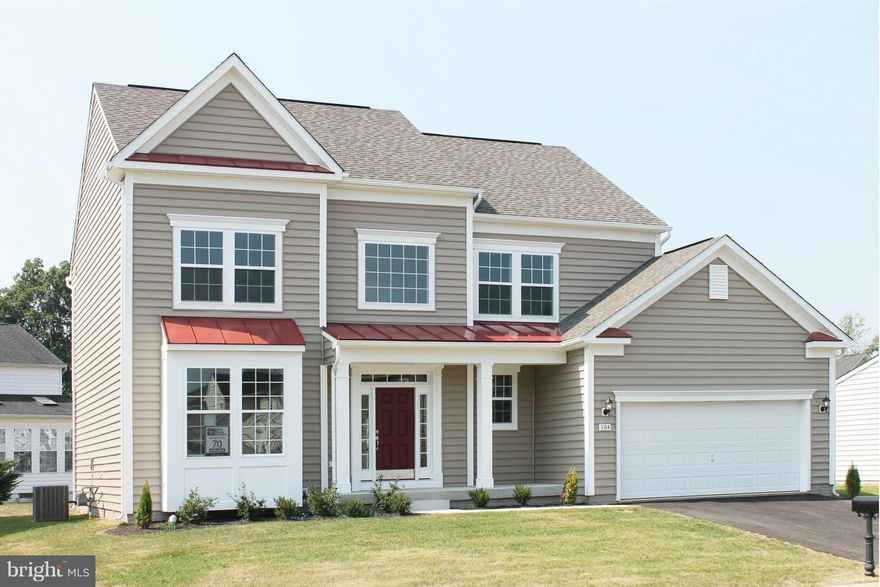 Dan Ryan Builders at Washington Trail offers this beautiful Nottingham II for immediate delivery! Big open spaces with an expanded plan includes formal living & dining, bright morning room off an island kitchen with granite tops & stainless appliances, gas fireplace, inviting oak staircase, tray ceiling in master bedroom & deluxe master bath, huge basement rec room & full bath, 2x6 construction!