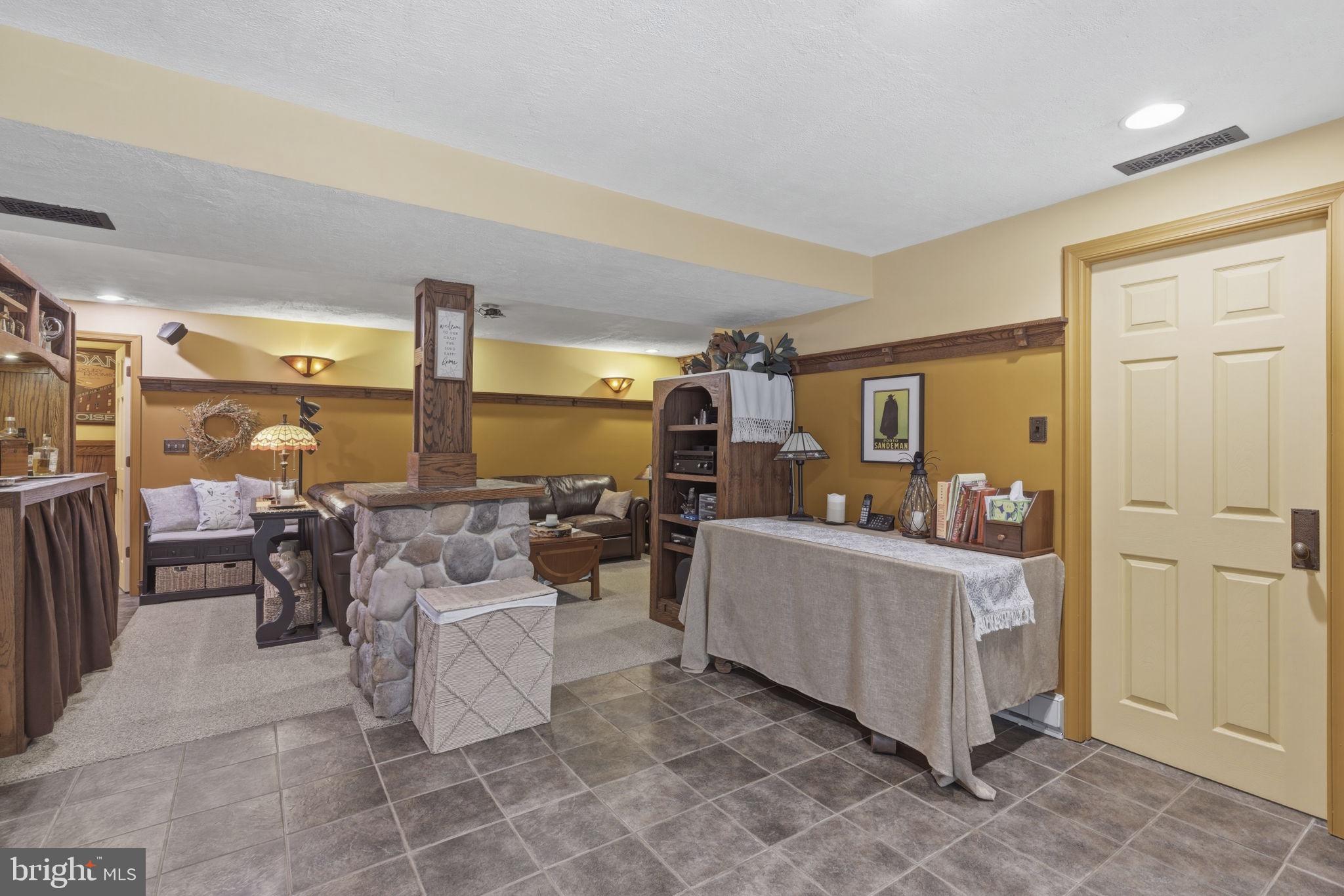 CEDARWOOD - Residential