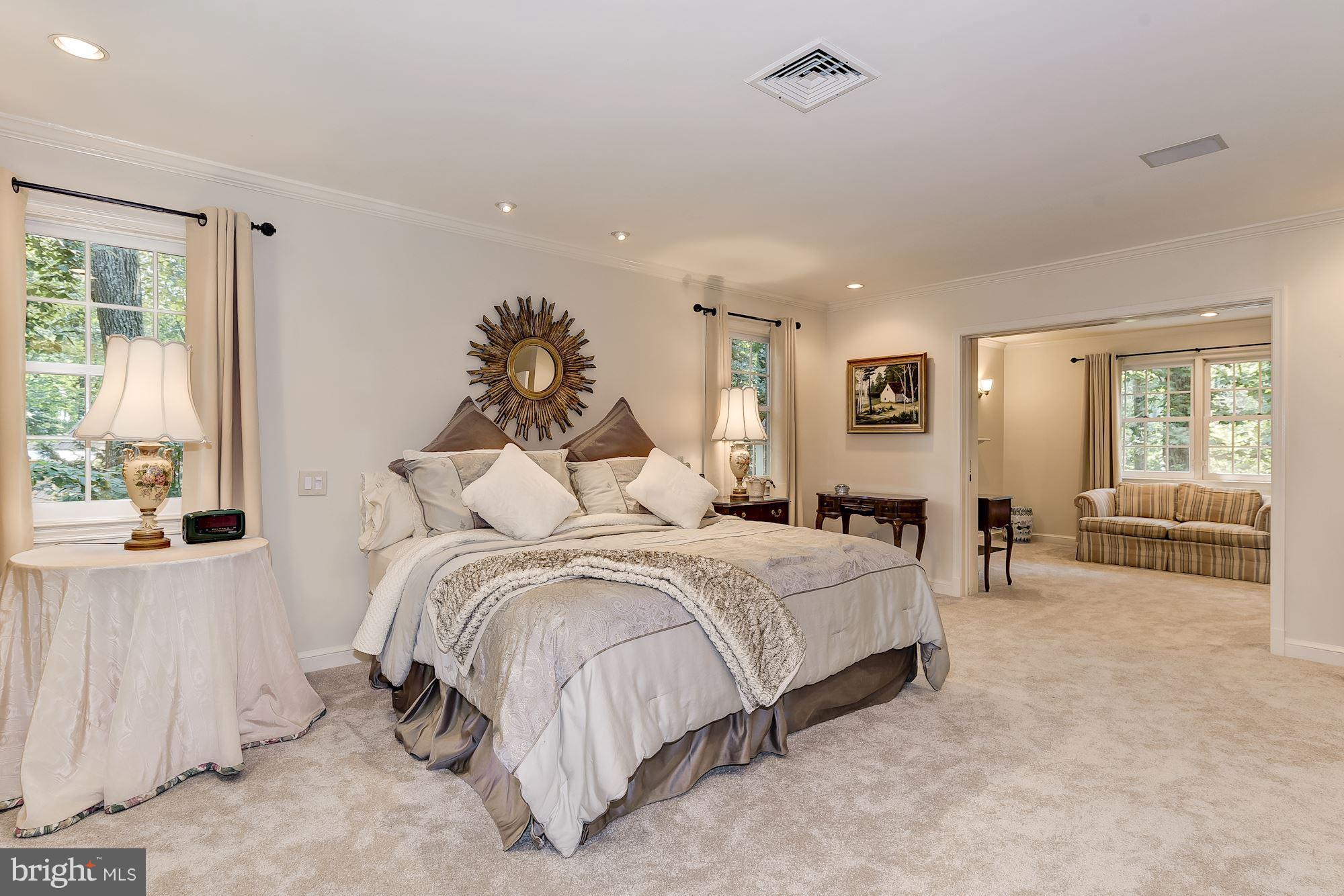 POTOMAC OUTSIDE - Residential