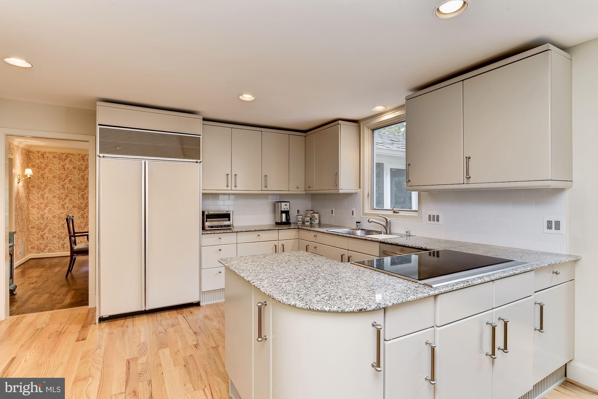 POTOMAC OUTSIDE - Residential