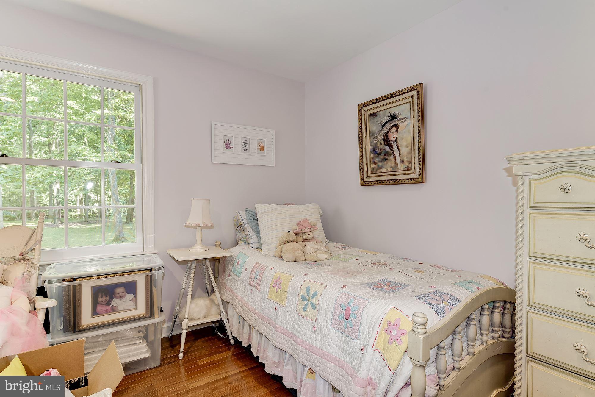 POTOMAC OUTSIDE - Residential