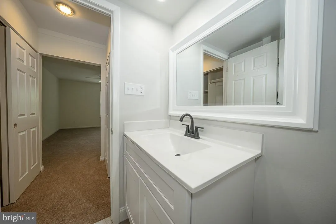 Wayne, Pennsylvania 19087, United States, 2 Bedrooms Bedrooms, ,2 BathroomsBathrooms,Residential,Active,131842