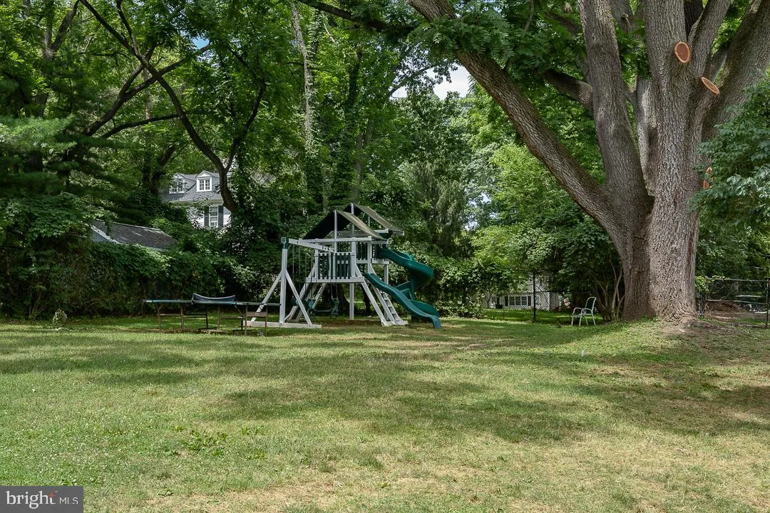 Wayne, Pennsylvania 19087, United States, 2 Bedrooms Bedrooms, ,2 BathroomsBathrooms,Residential,Active,131842