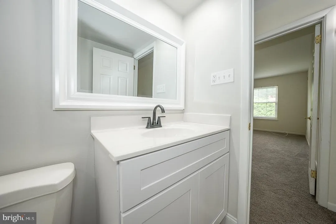 Wayne, Pennsylvania 19087, United States, 2 Bedrooms Bedrooms, ,2 BathroomsBathrooms,Residential,Active,131842