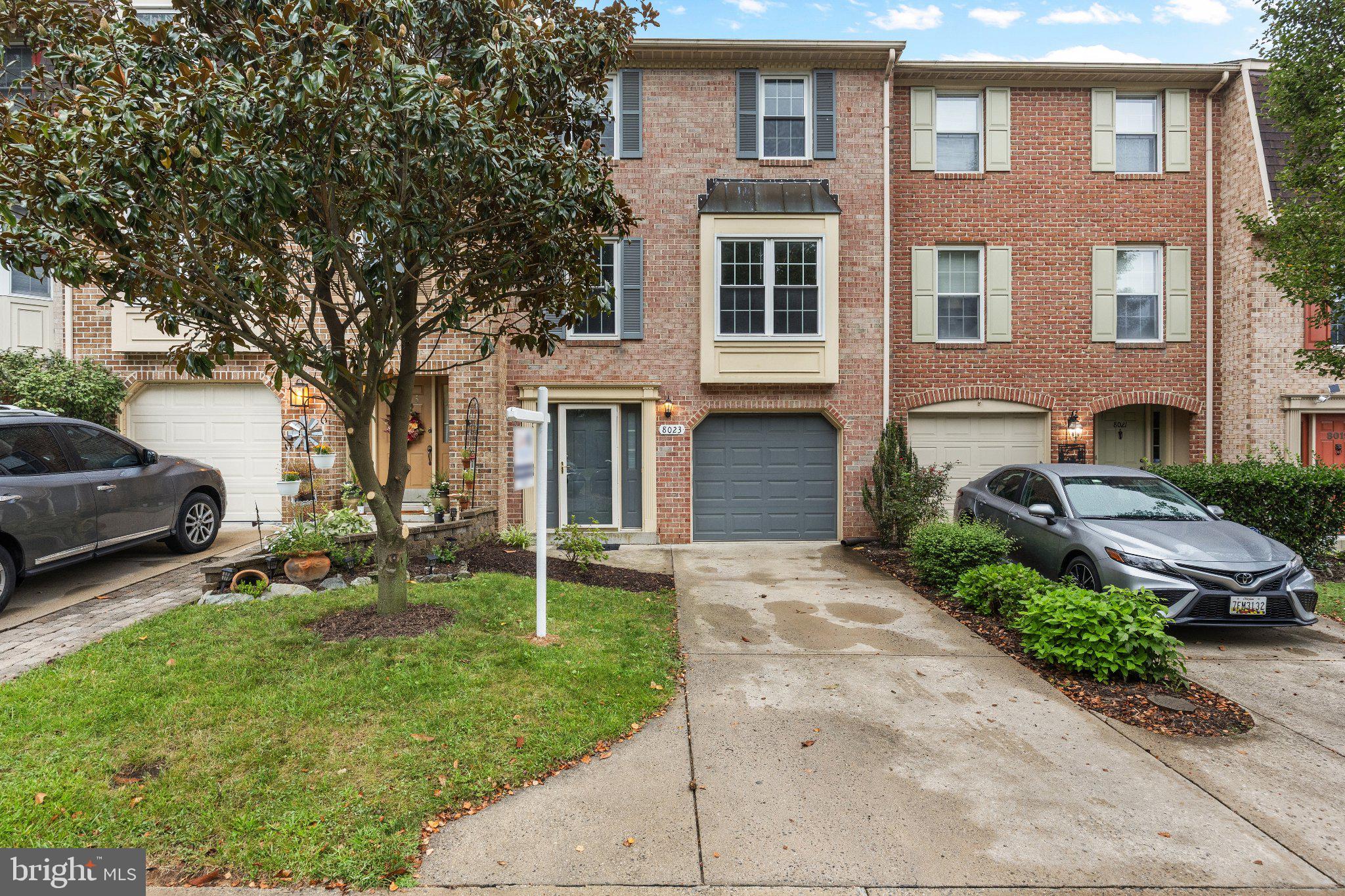 8023 BROKEN REED COURT