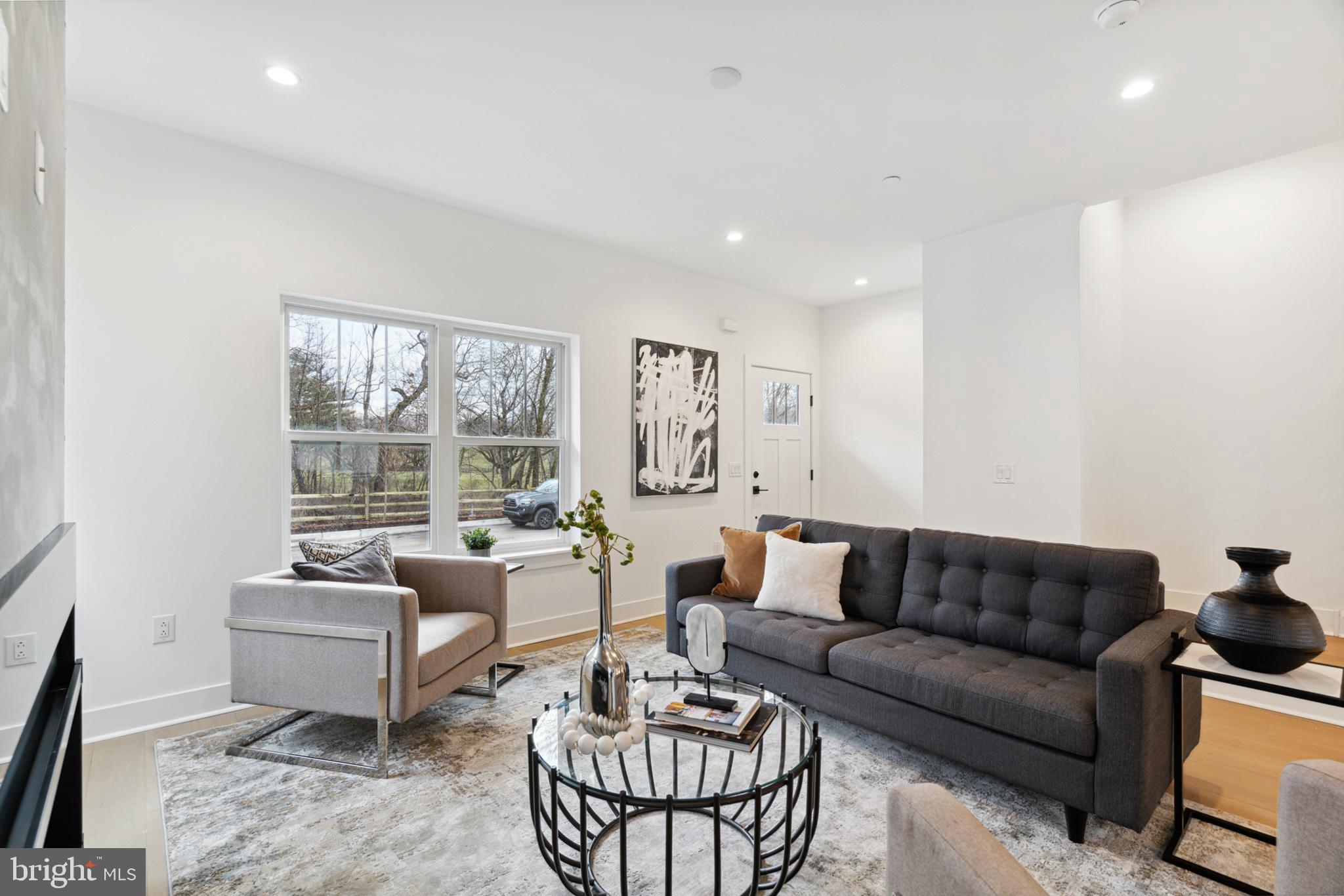 3610 GOLFVIEW LANE