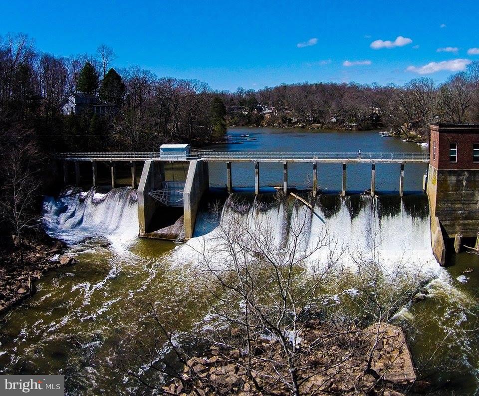 LAKE JACKSON - Residential