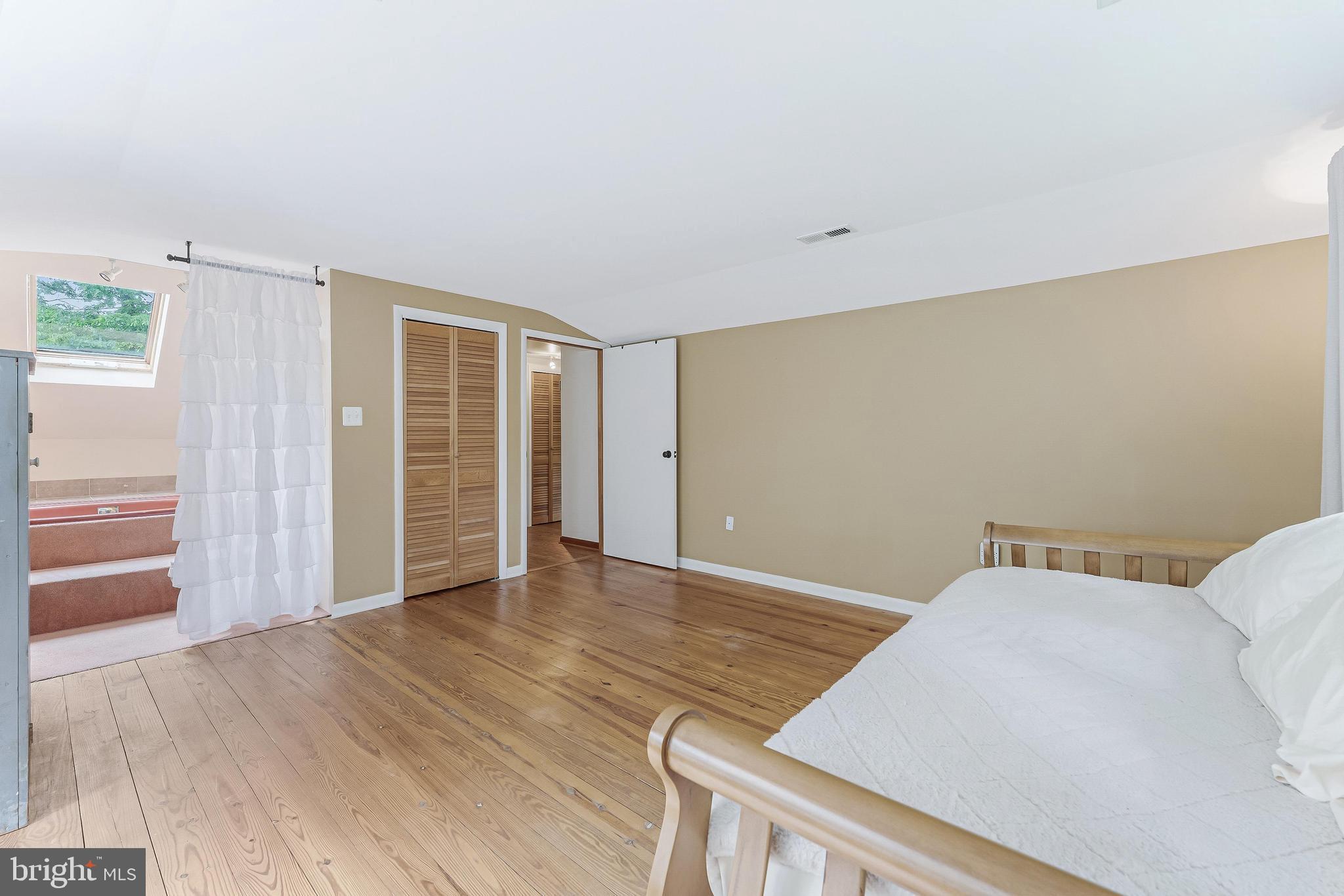 LAKE JACKSON - Residential