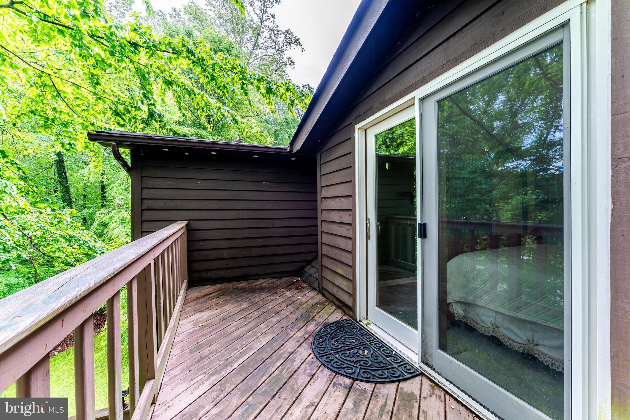 LAKE JACKSON - Residential