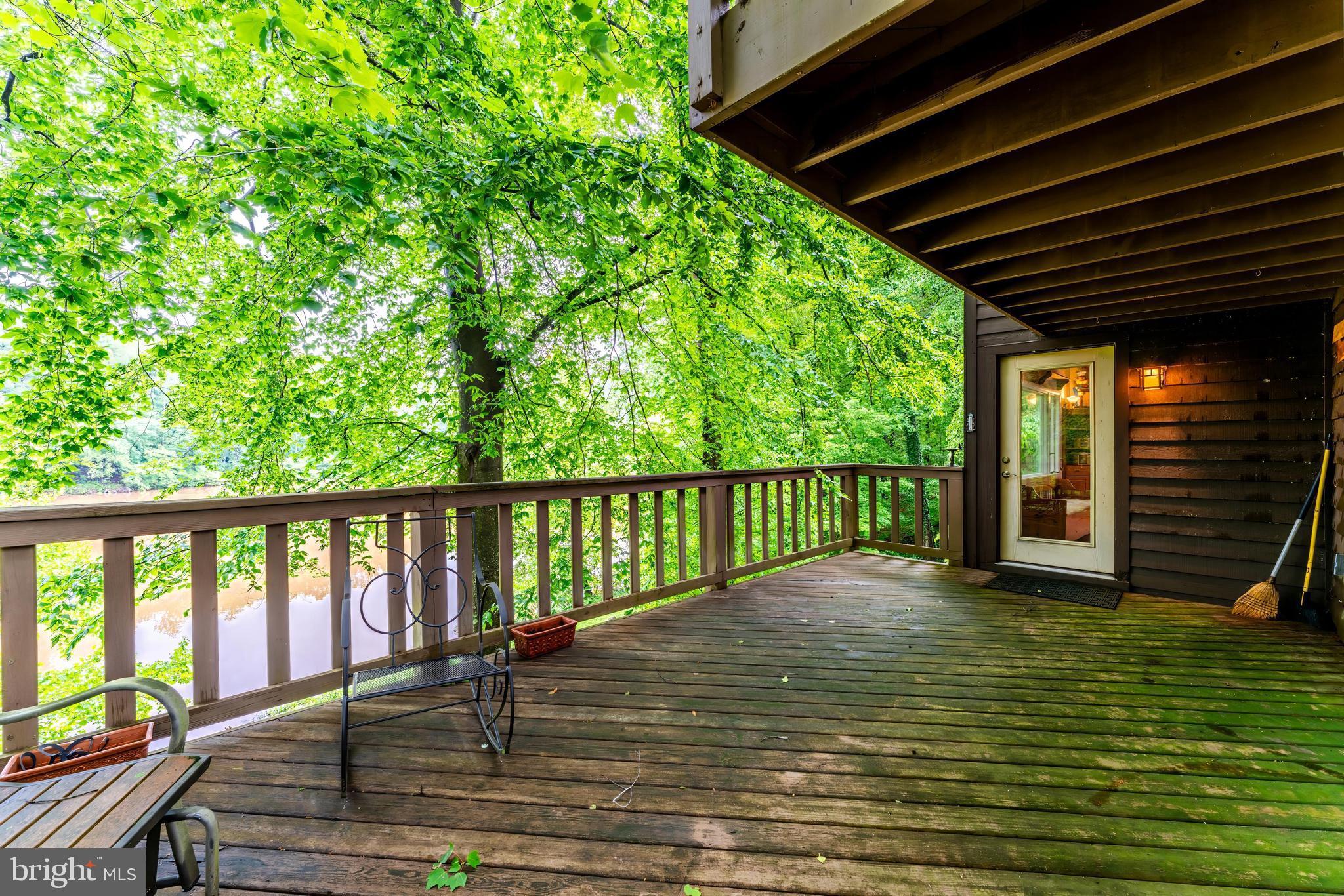 LAKE JACKSON - Residential