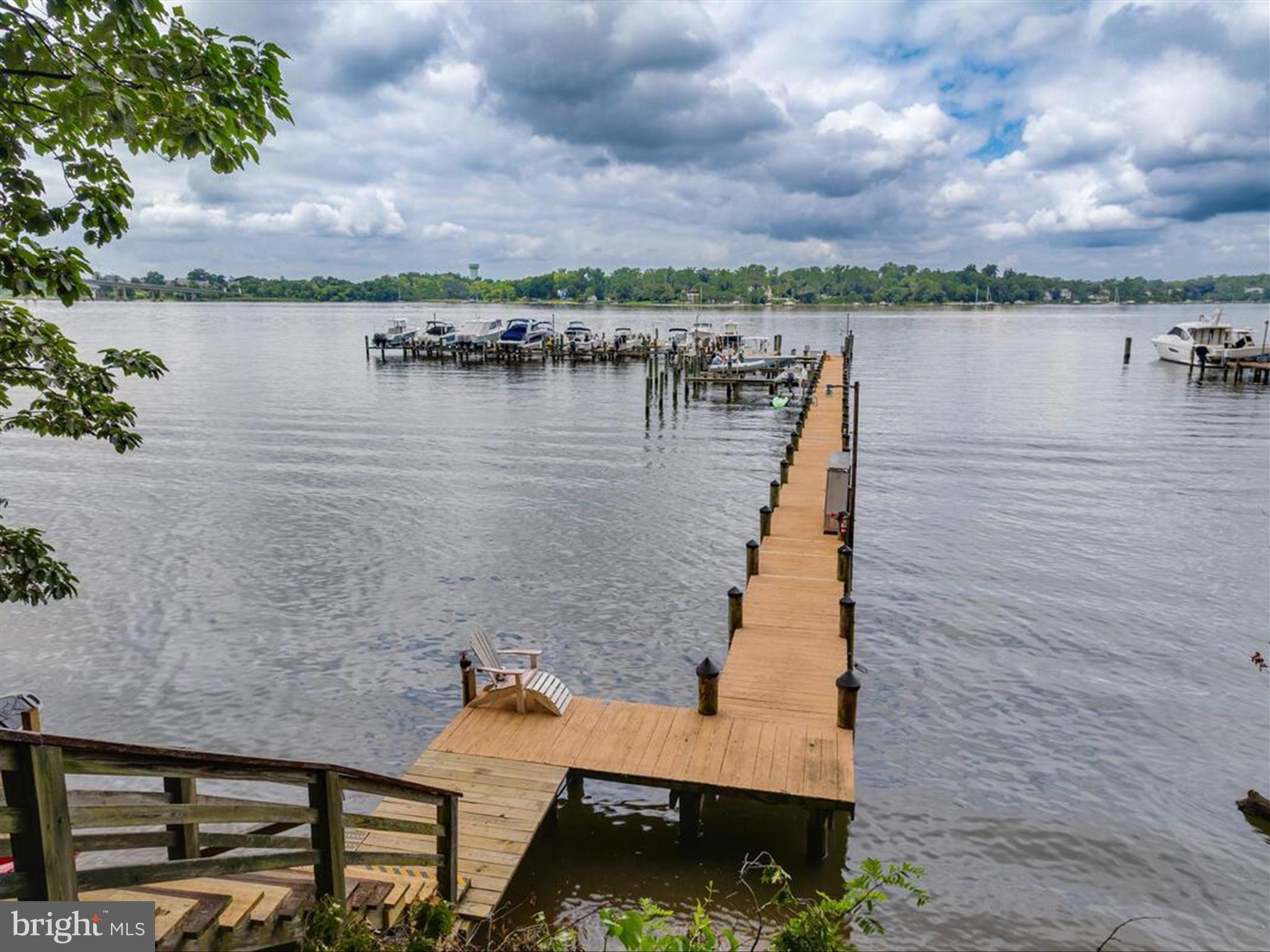 PENDENNIS MOUNT - Residential