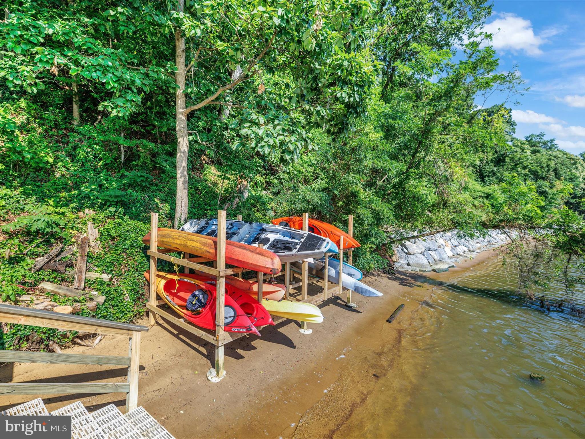 PENDENNIS MOUNT - Residential