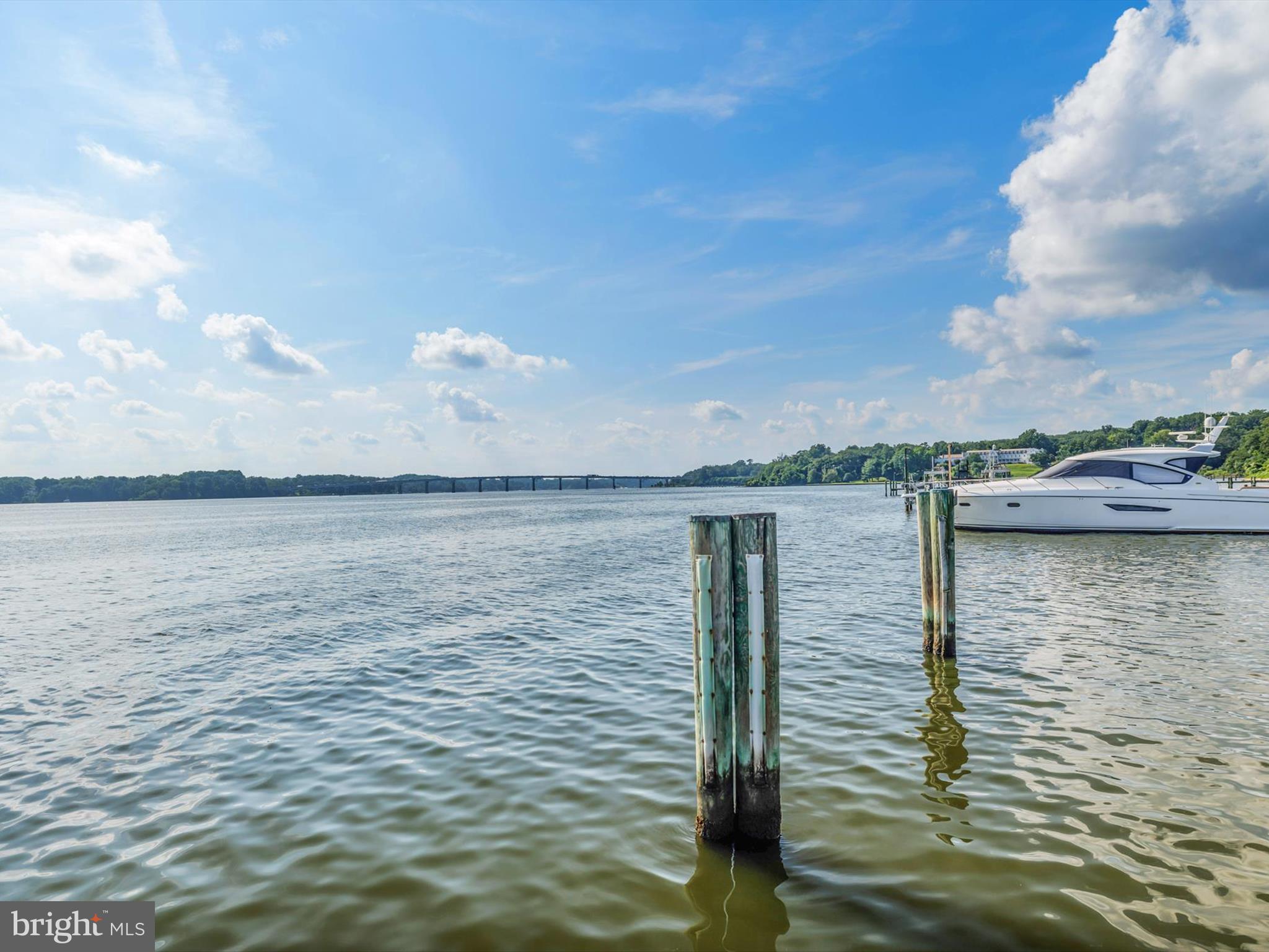 PENDENNIS MOUNT - Residential