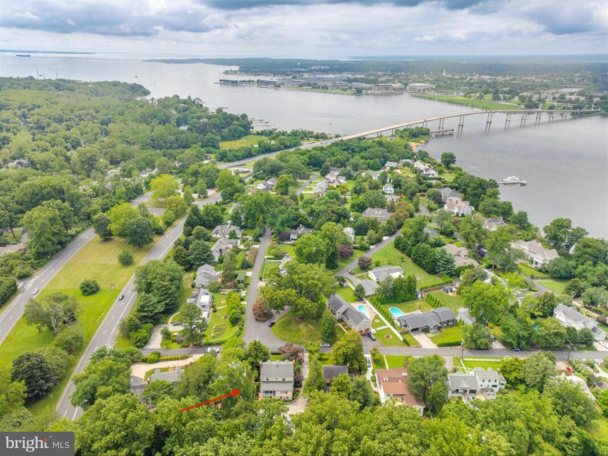 PENDENNIS MOUNT - Residential