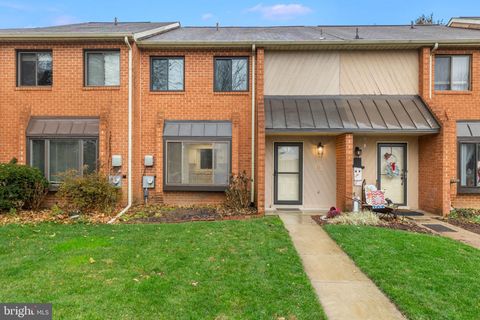 Photo of 117 Caernarvon Court, EXTON, PA 19341 (MLS # PACT2125456)