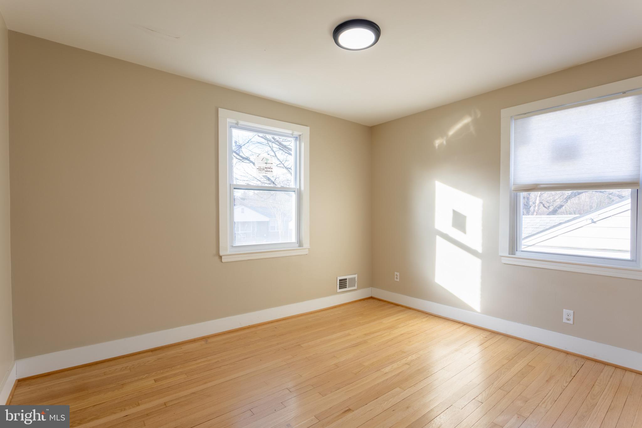 CAMERON HEIGHTS - Residential