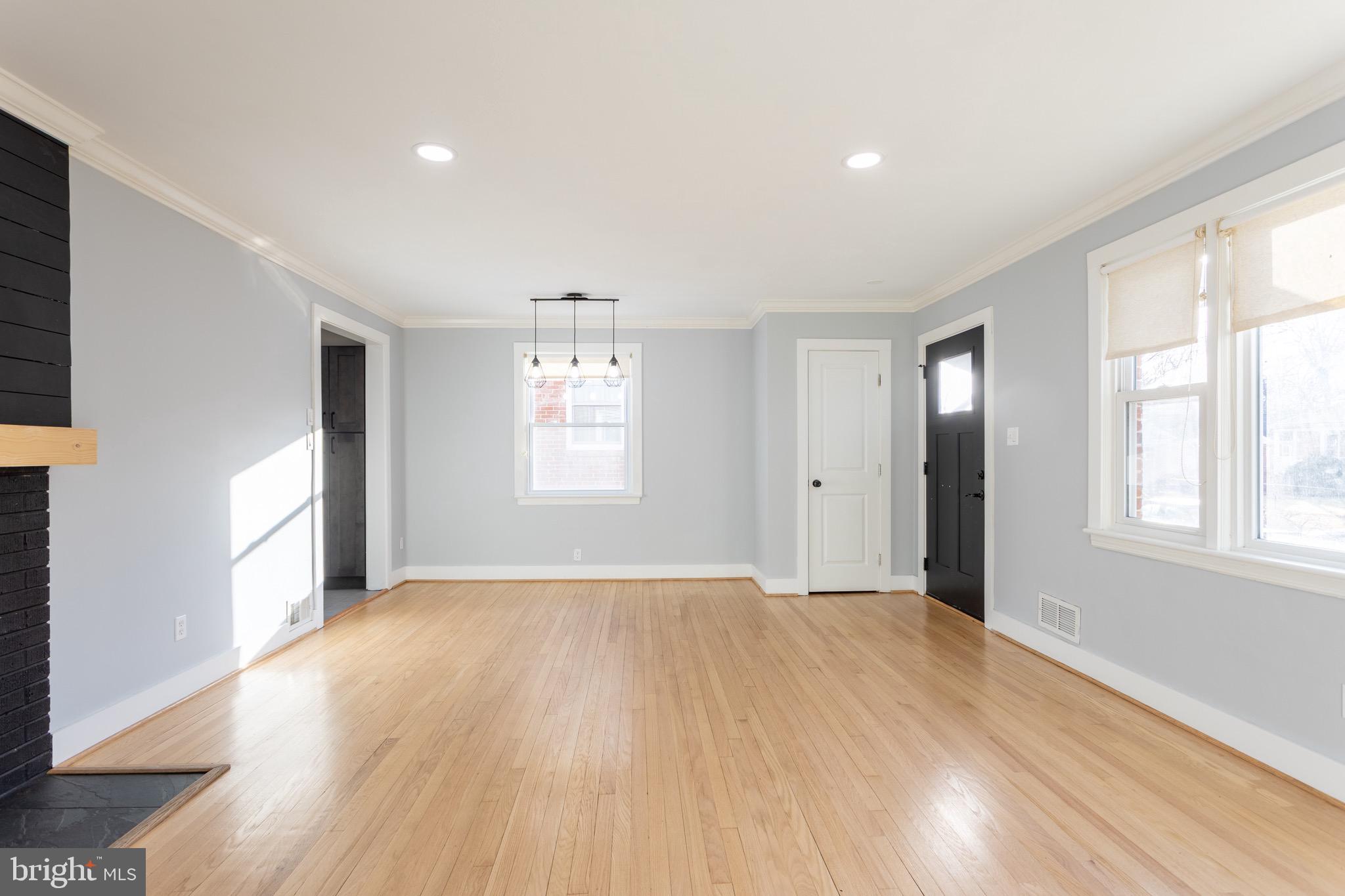 CAMERON HEIGHTS - Residential
