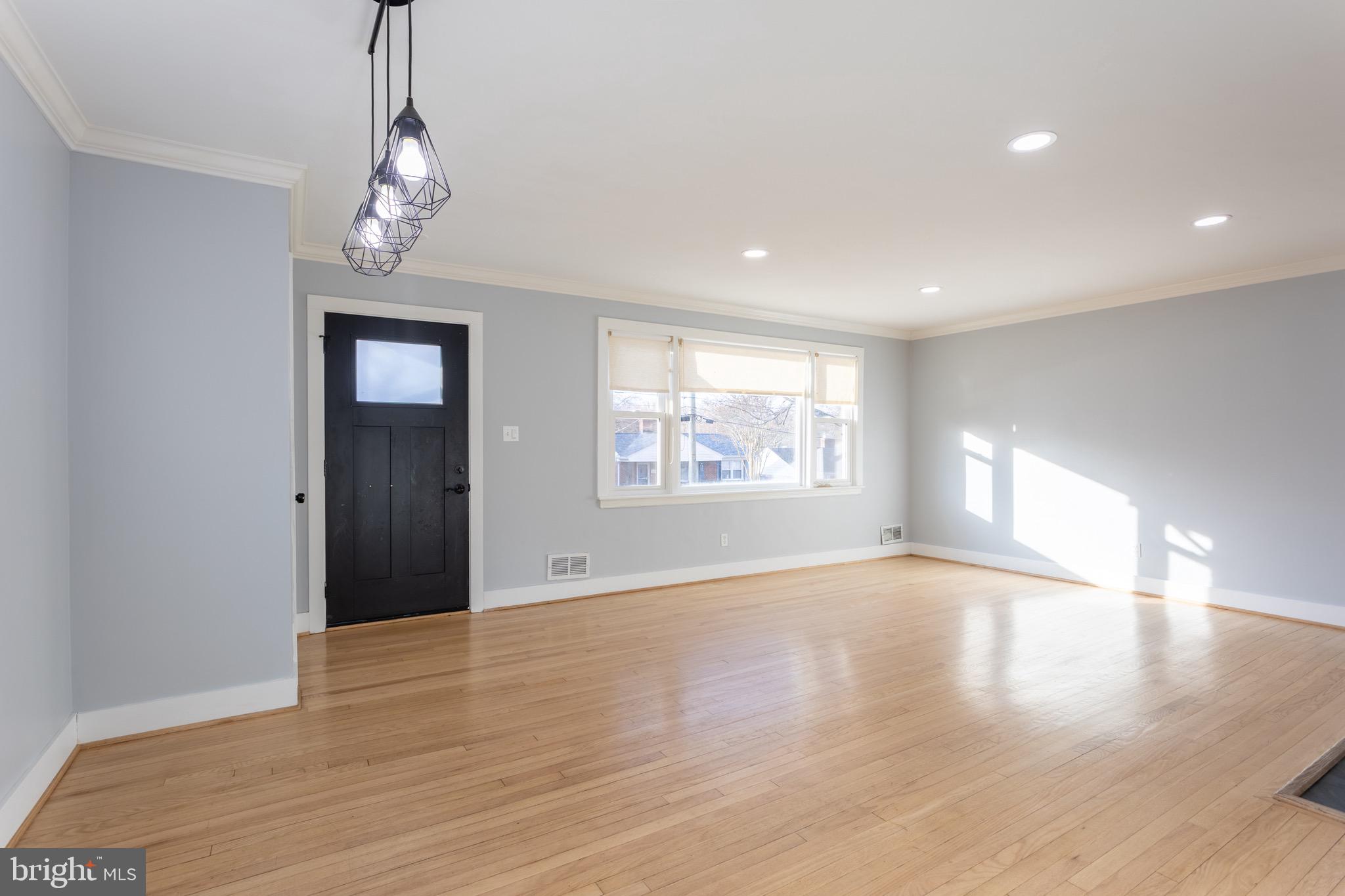 CAMERON HEIGHTS - Residential