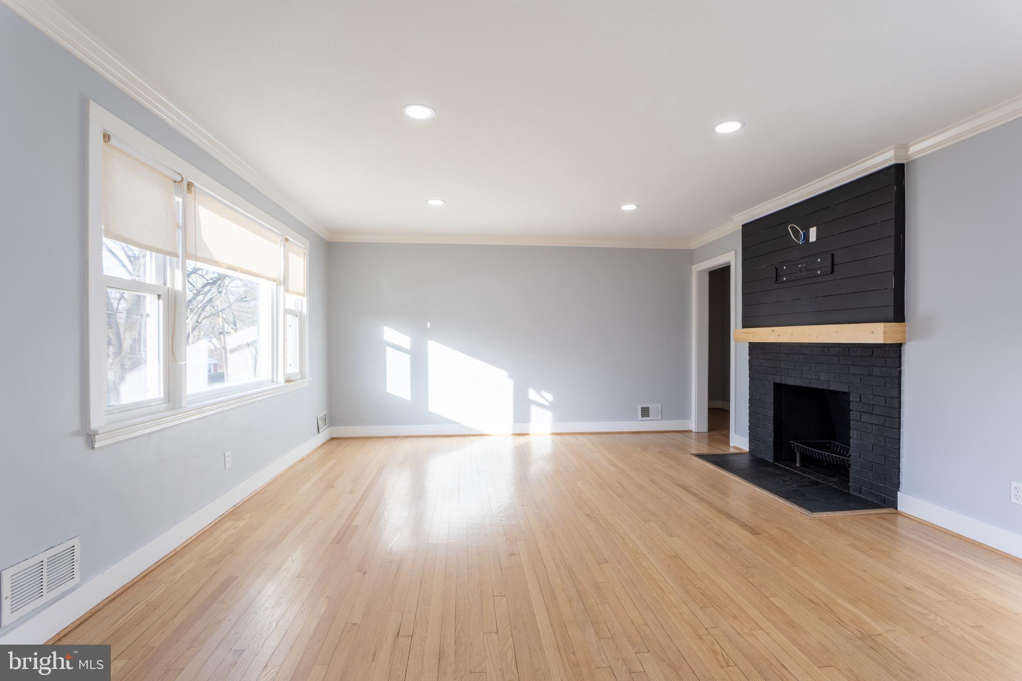 CAMERON HEIGHTS - Residential