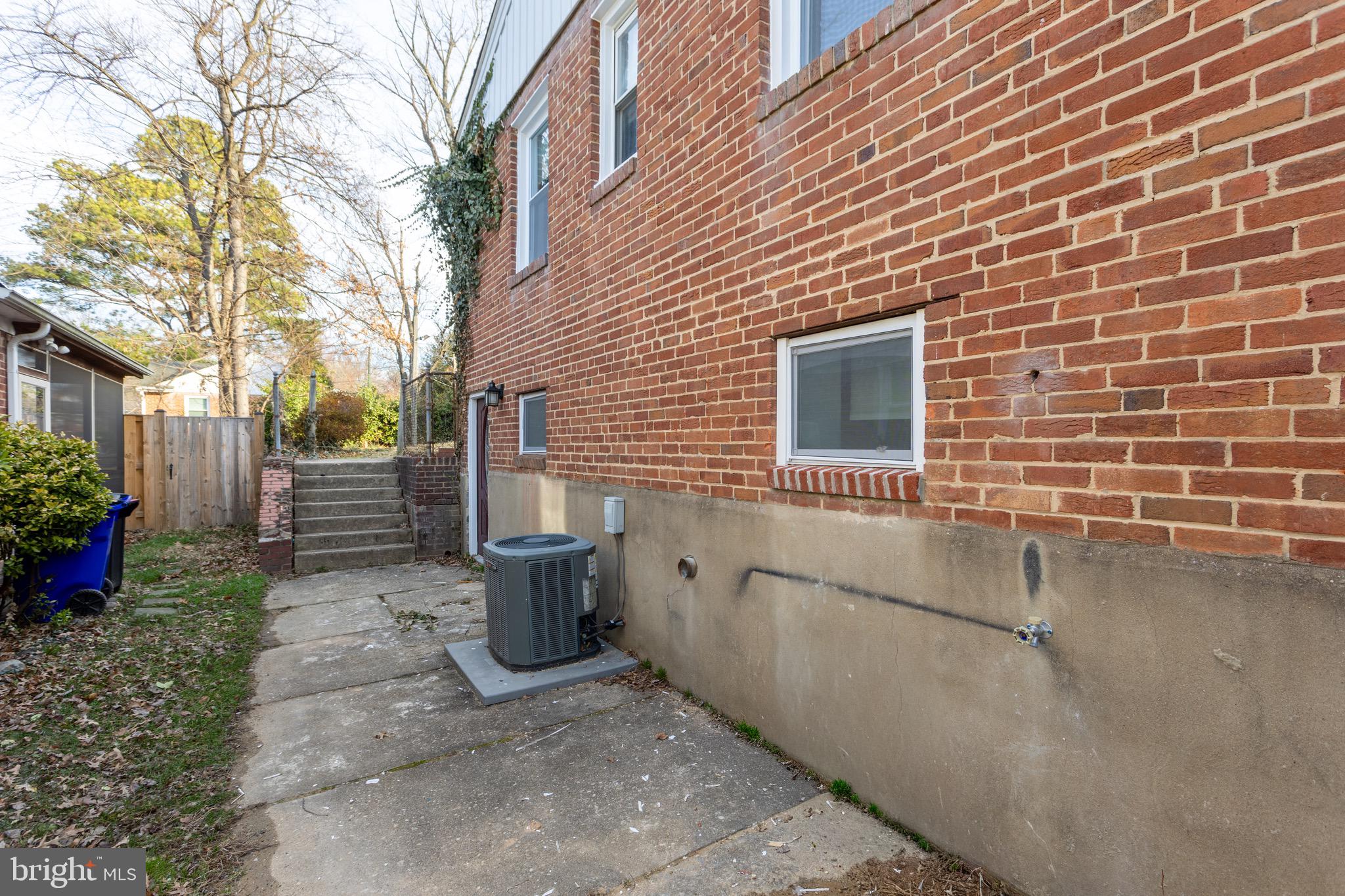 CAMERON HEIGHTS - Residential