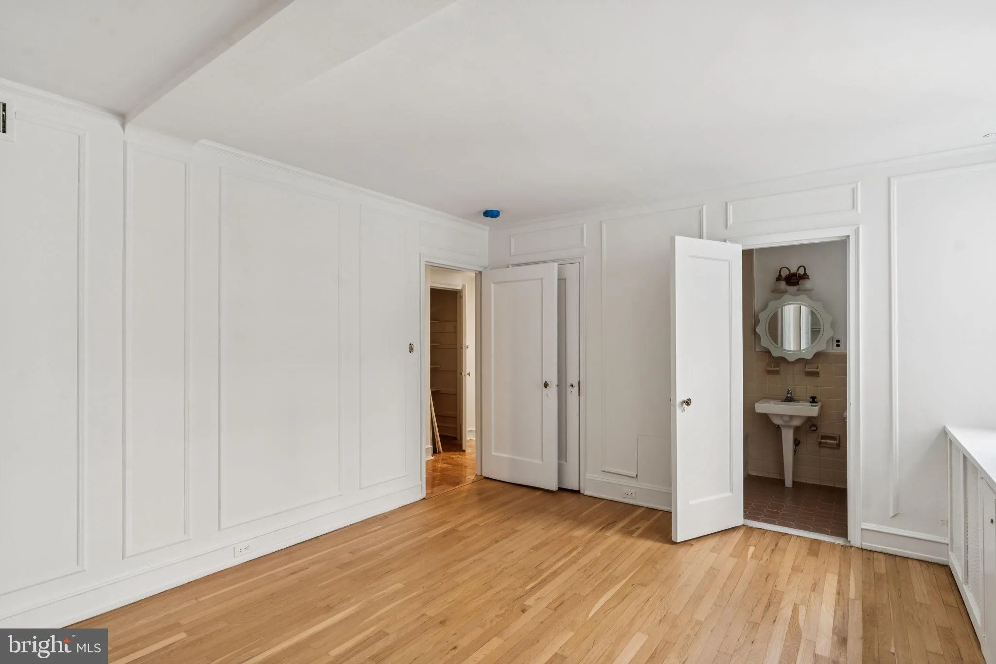 Philadelphia, Pennsylvania 19103, United States, 2 Bedrooms Bedrooms, ,2 BathroomsBathrooms,Residential,Active,147724