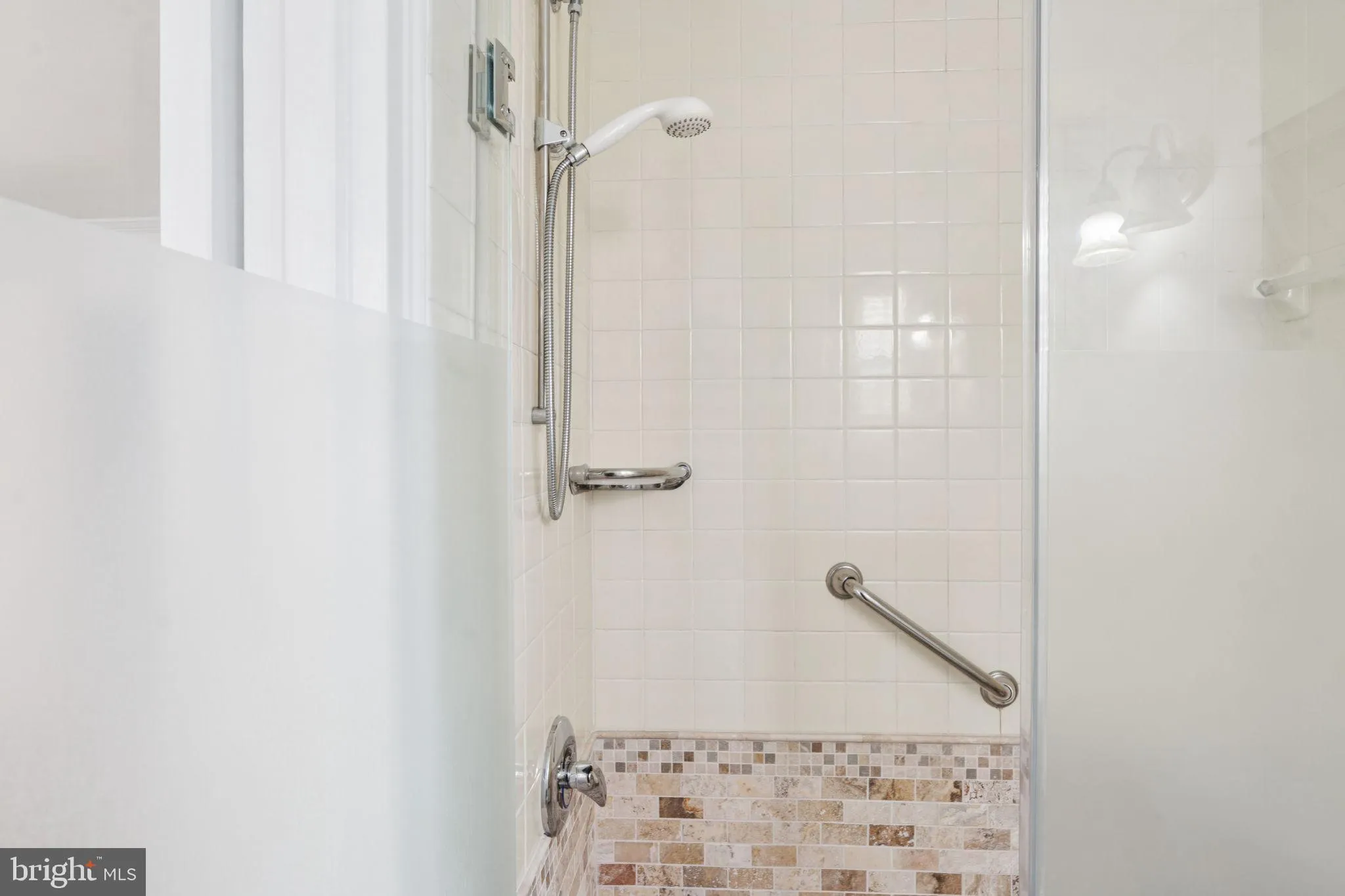 Philadelphia, Pennsylvania 19103, United States, 2 Bedrooms Bedrooms, ,2 BathroomsBathrooms,Residential,Active,147724