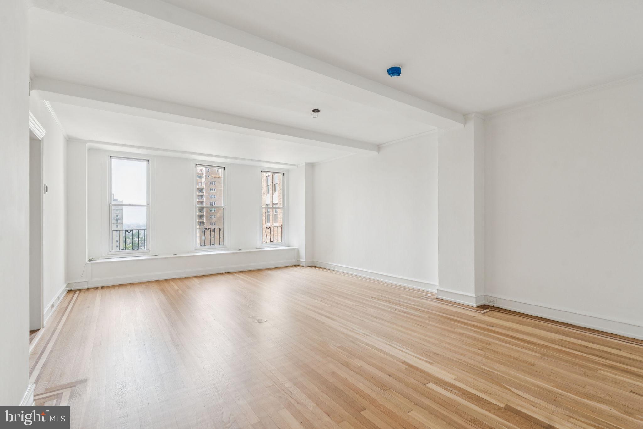 1901 WALNUT STREET 16E