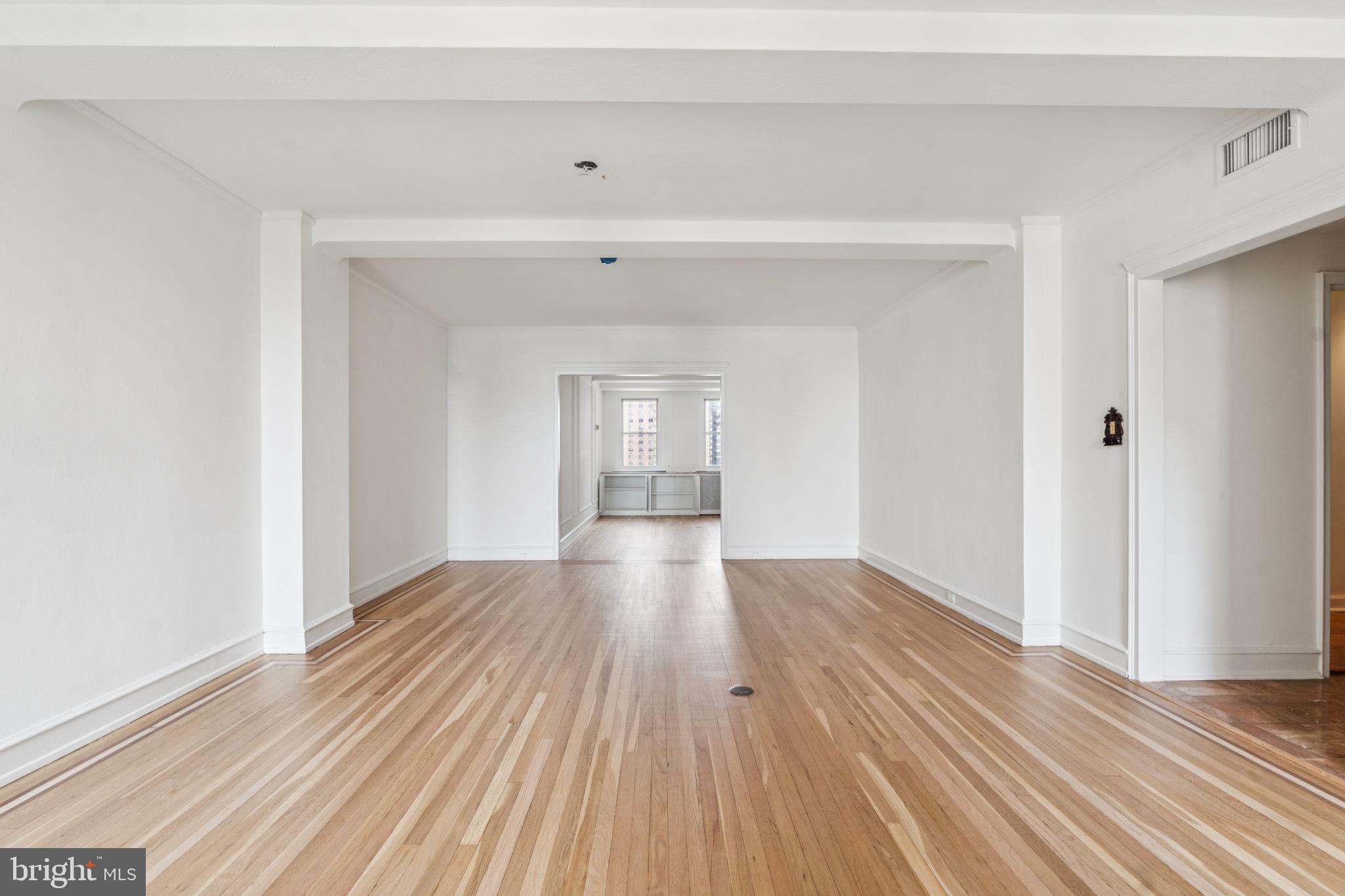 1901 WALNUT STREET 16E